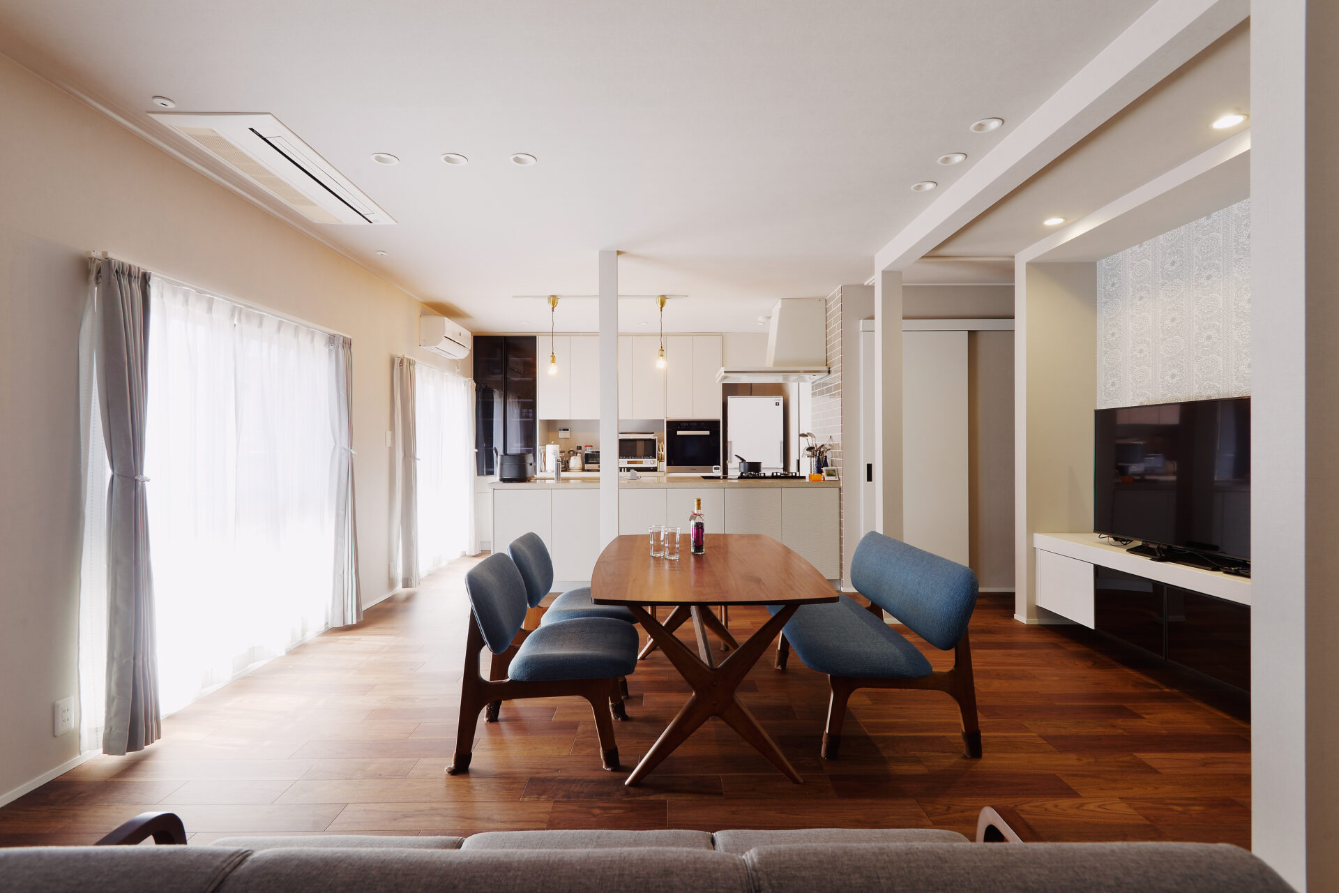 お互いの生活を尊重した、程よい距離を保てる二世帯住宅