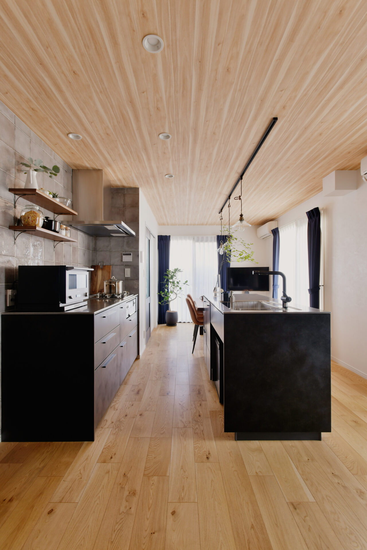 オープンな間取りで三世代が快適に暮らせる住まい