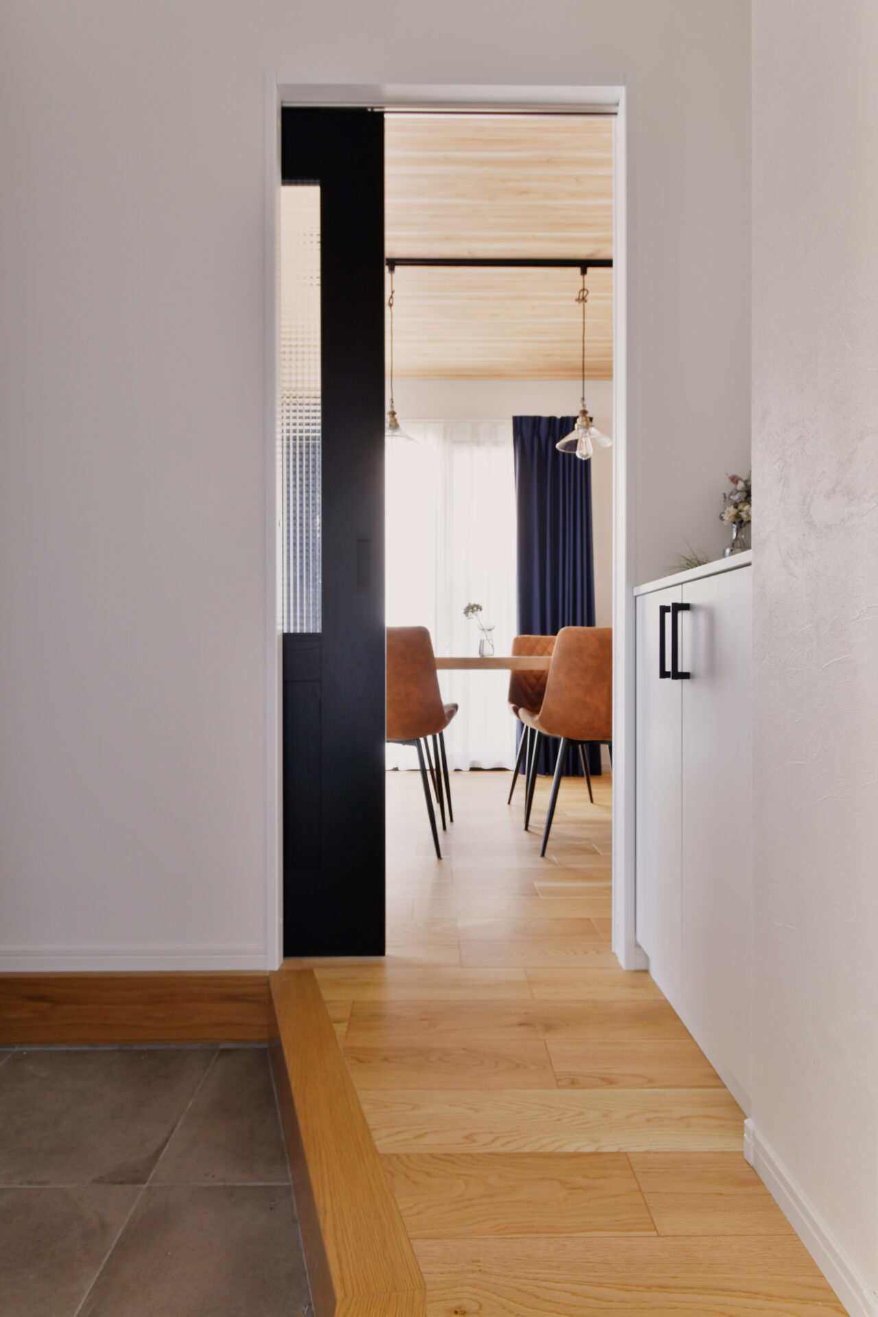 オープンな間取りで三世代が快適に暮らせる住まい