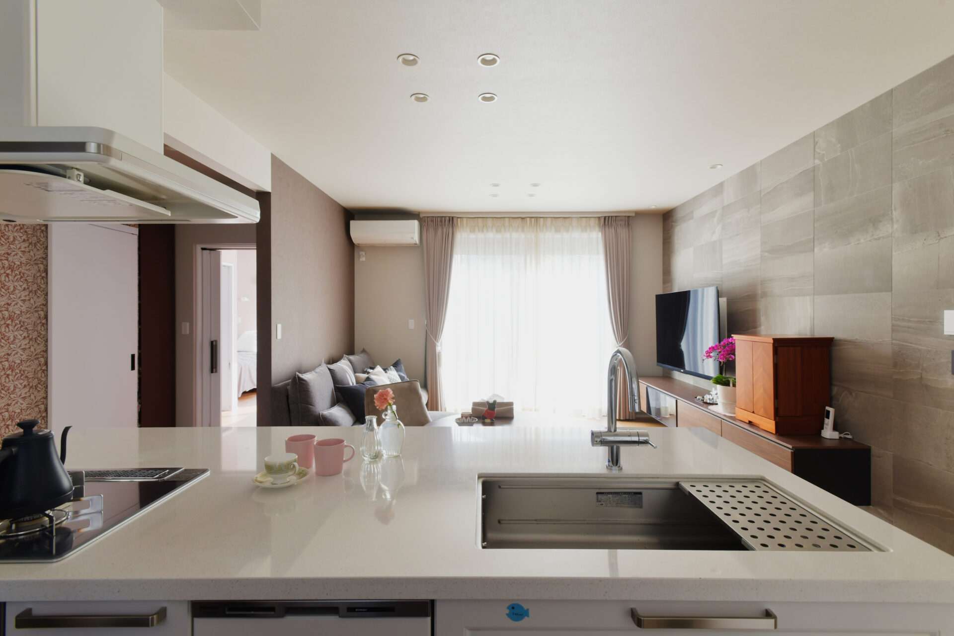 ツーバイフォーから自由な間取りを実現。距離感がちょうどいい二世帯住宅のお家