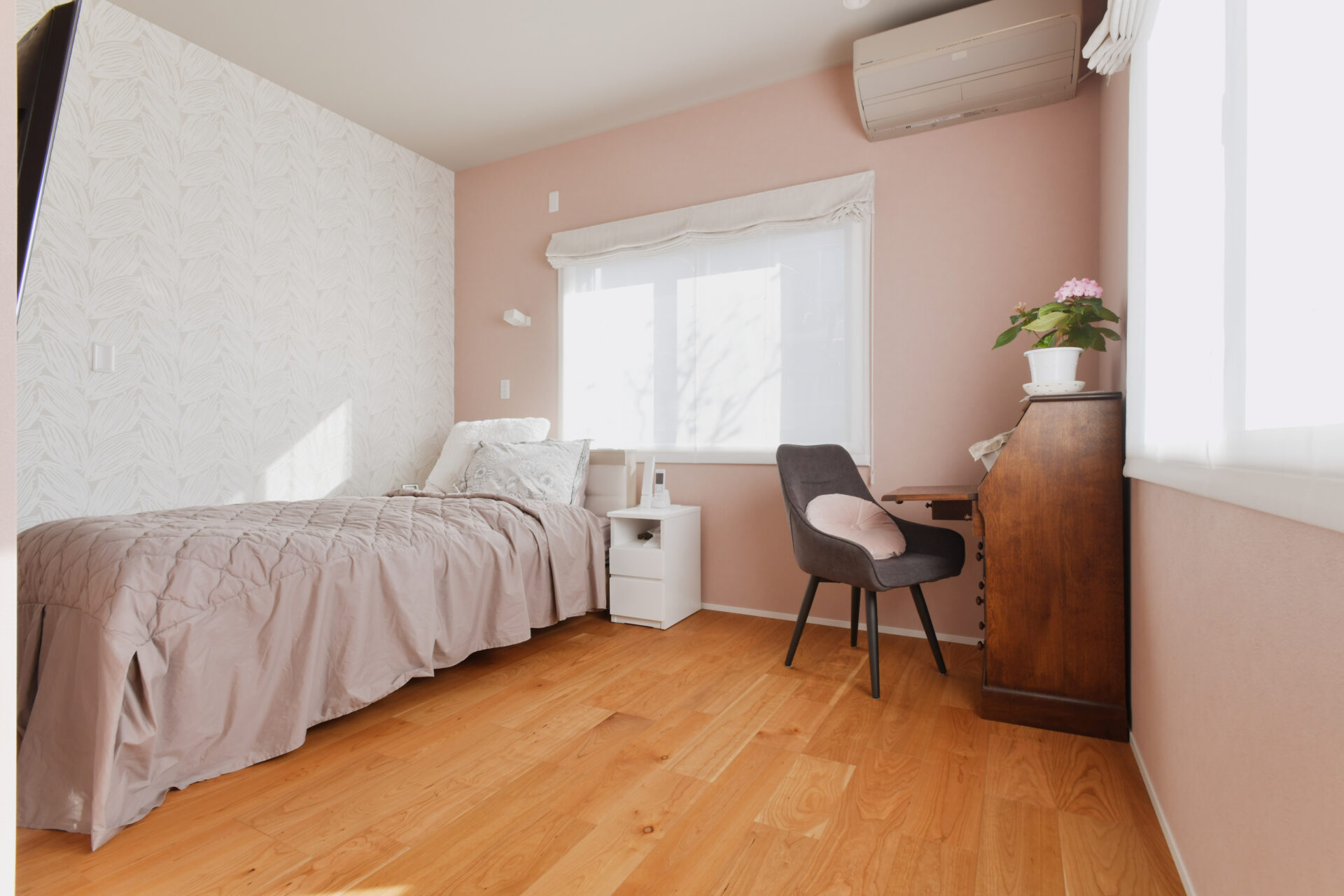 ツーバイフォーから自由な間取りを実現。距離感がちょうどいい二世帯住宅のお家