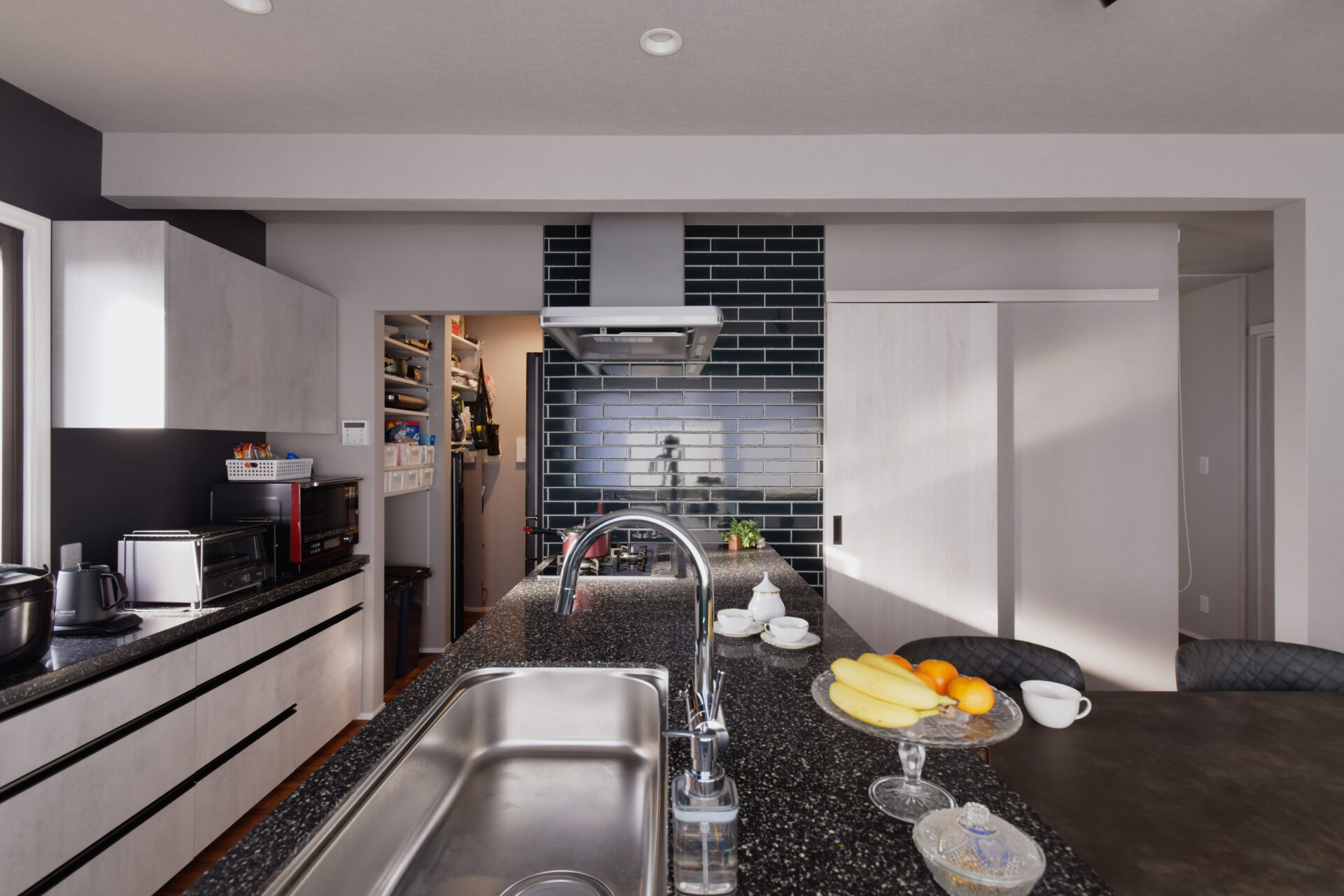 ツーバイフォーから自由な間取りを実現。距離感がちょうどいい二世帯住宅のお家