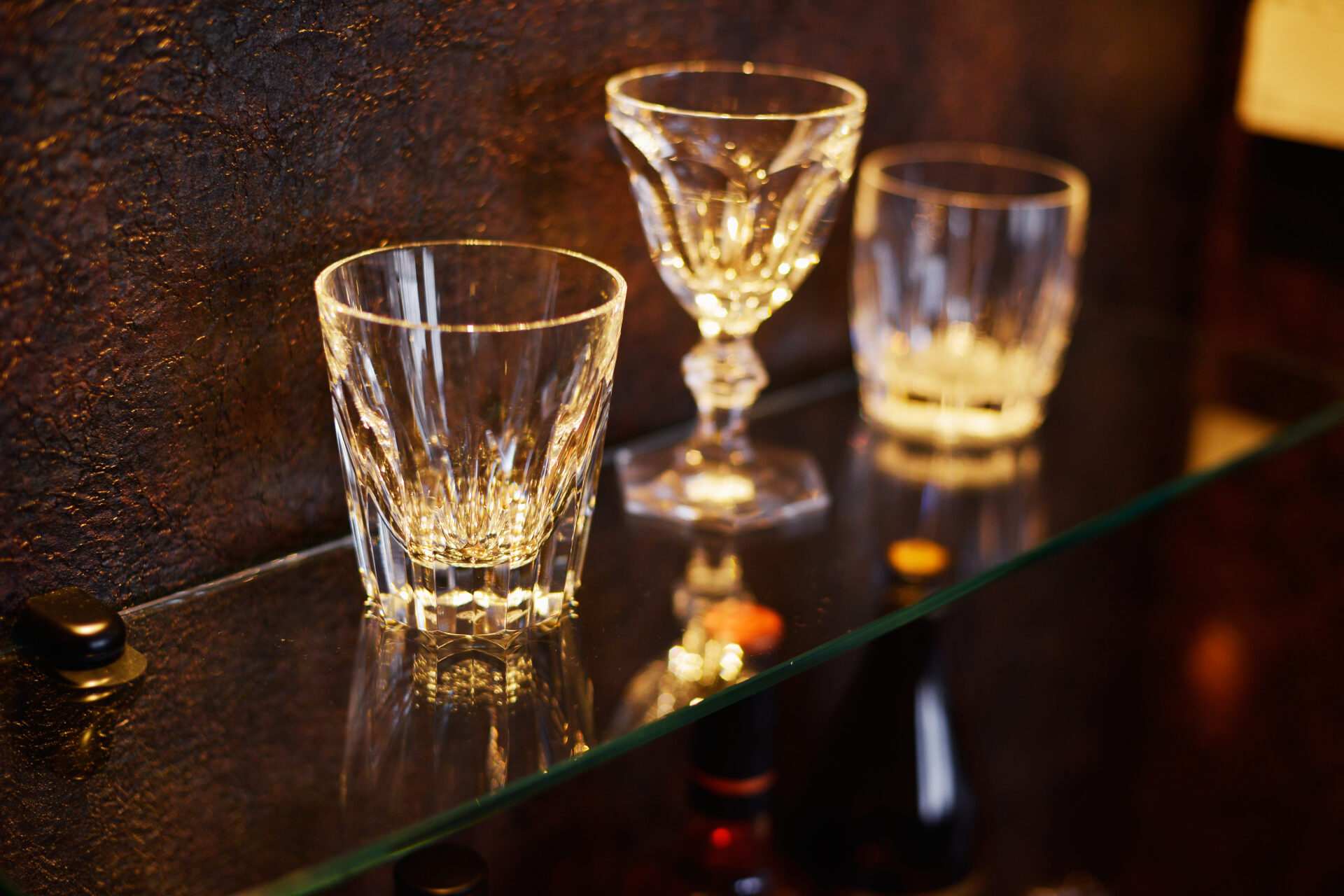 スタイリッシュ × エレガント。大人の隠れ家を演出するカウンターキッチン