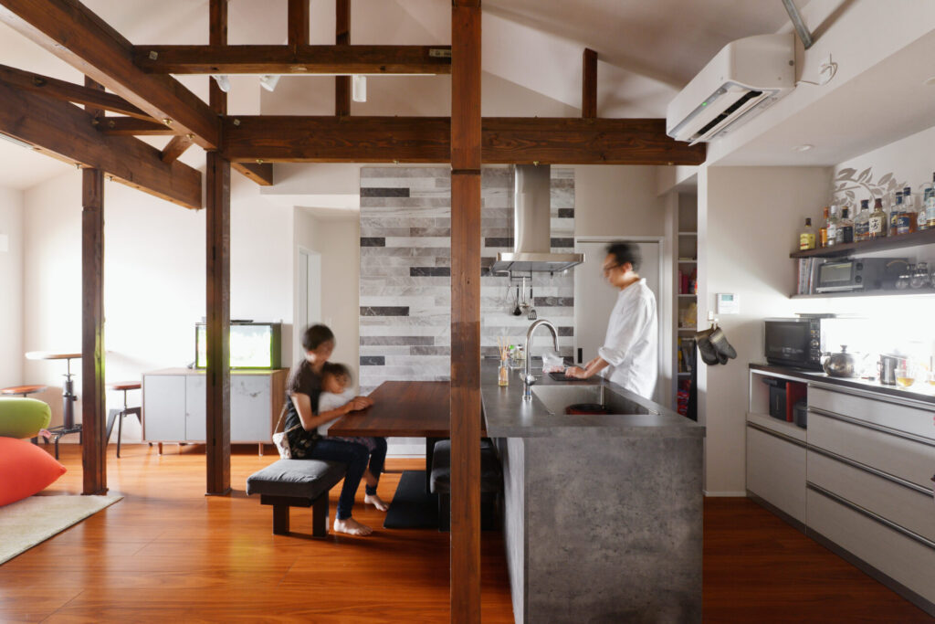 戸建て_リノベーション_キッチンリ_ビング_北林めぐみ担当_エントリエ