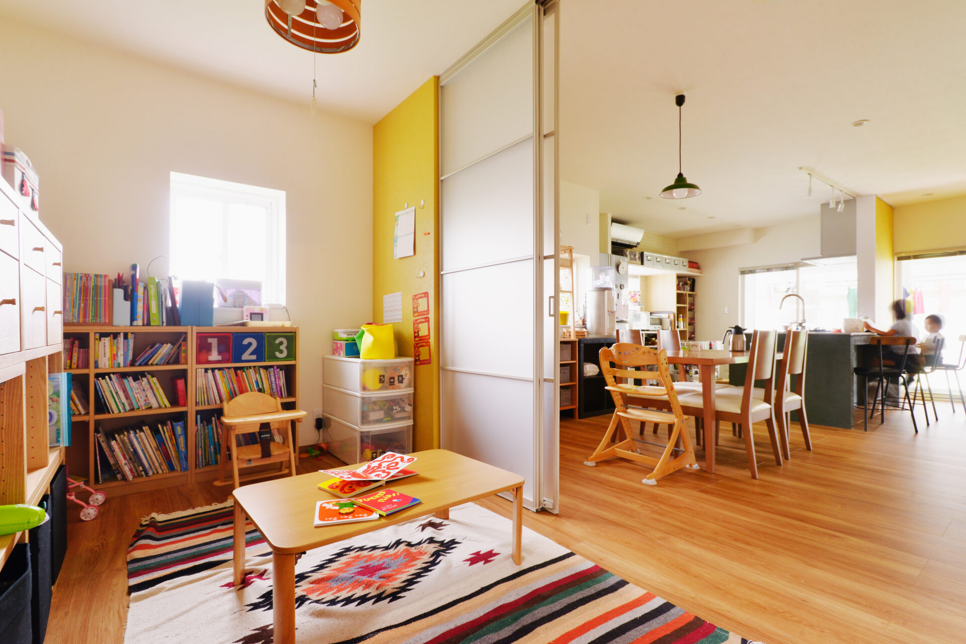 奥さまの家事が楽になる導線を。キッチンを中心に家族の笑顔が溢れるお家