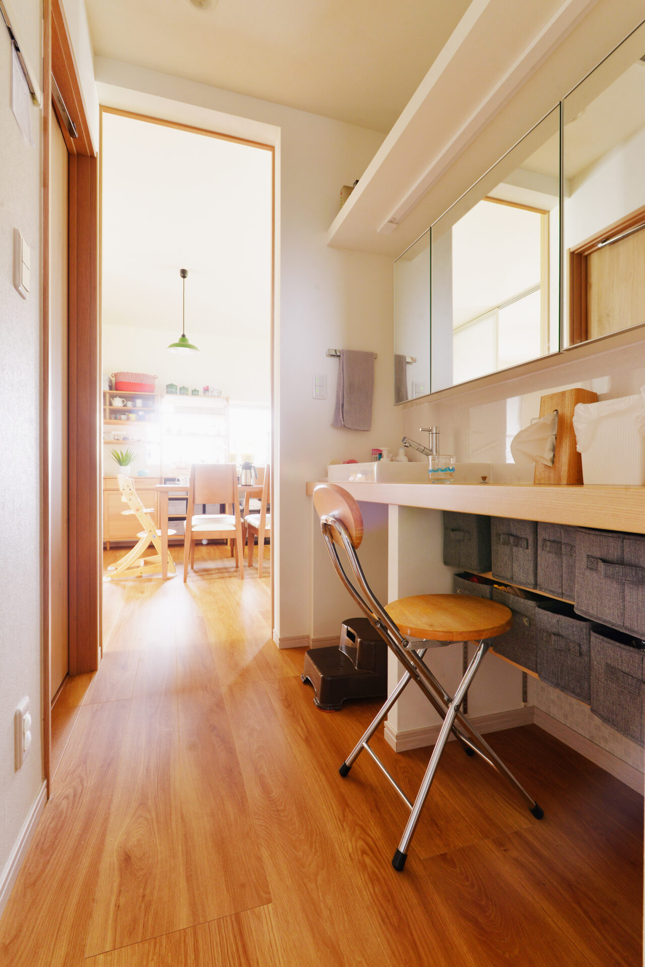 奥さまの家事が楽になる導線を。キッチンを中心に家族の笑顔が溢れるお家