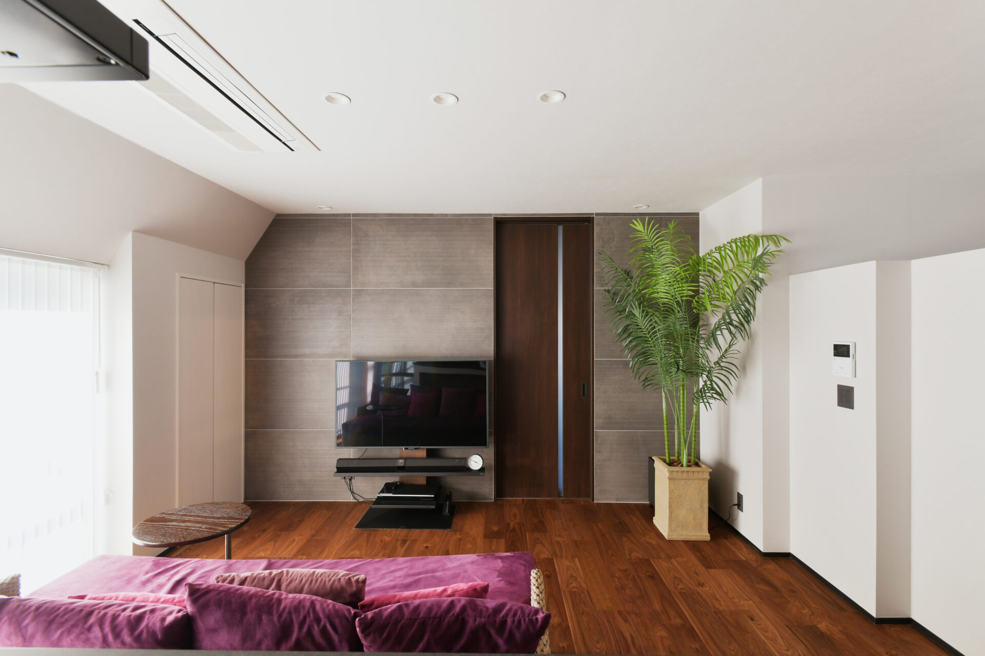 回遊式の動線にこだわった、スケルトン工事で安心のわが家。