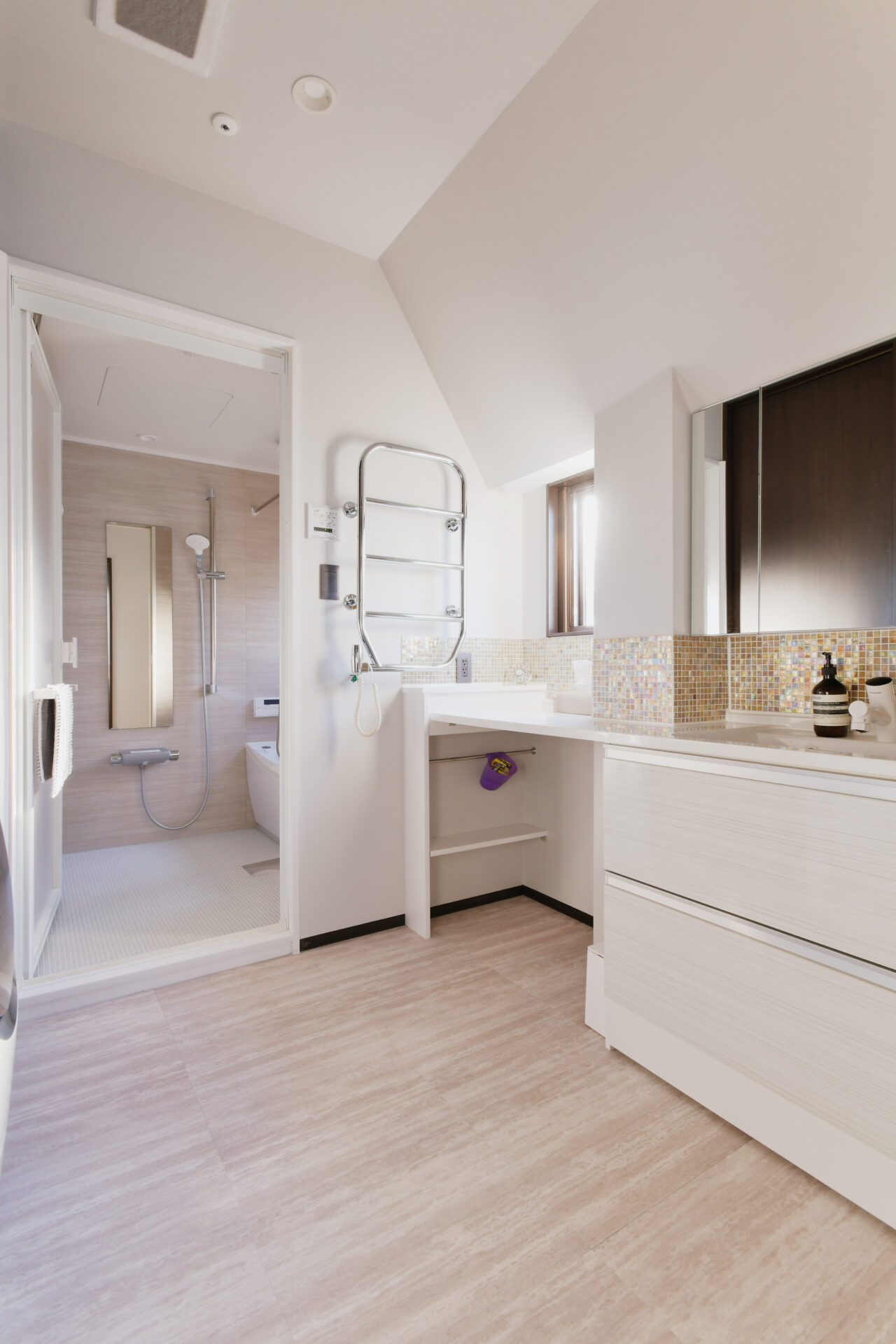 回遊式の動線にこだわった、スケルトン工事で安心のわが家。