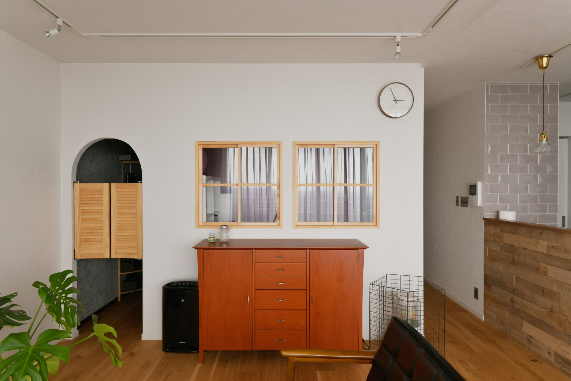 土間を取り入れ、便利で多機能な玄関に。