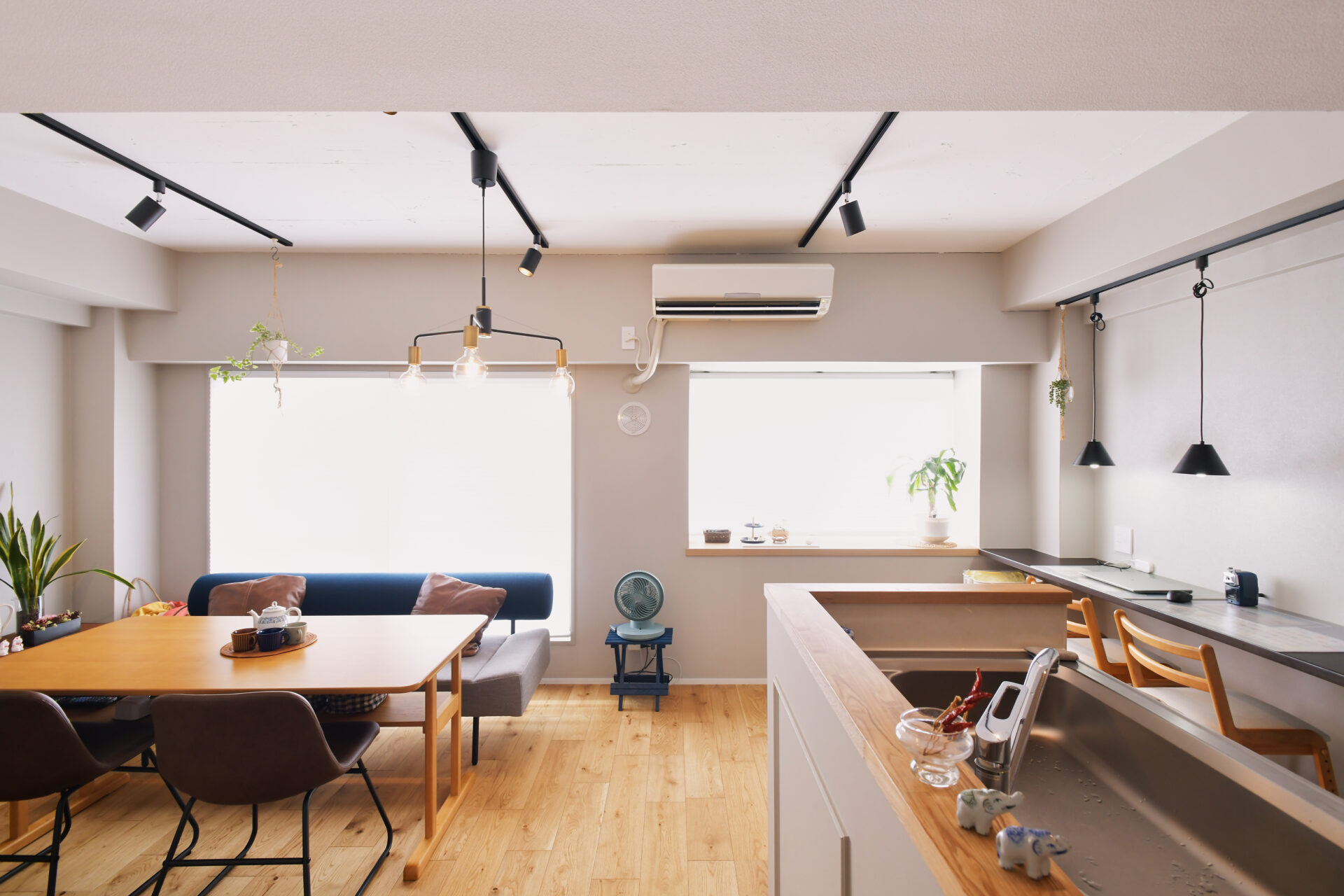 広々リビングと収納を実現。家族4人で快適に過ごせるお家