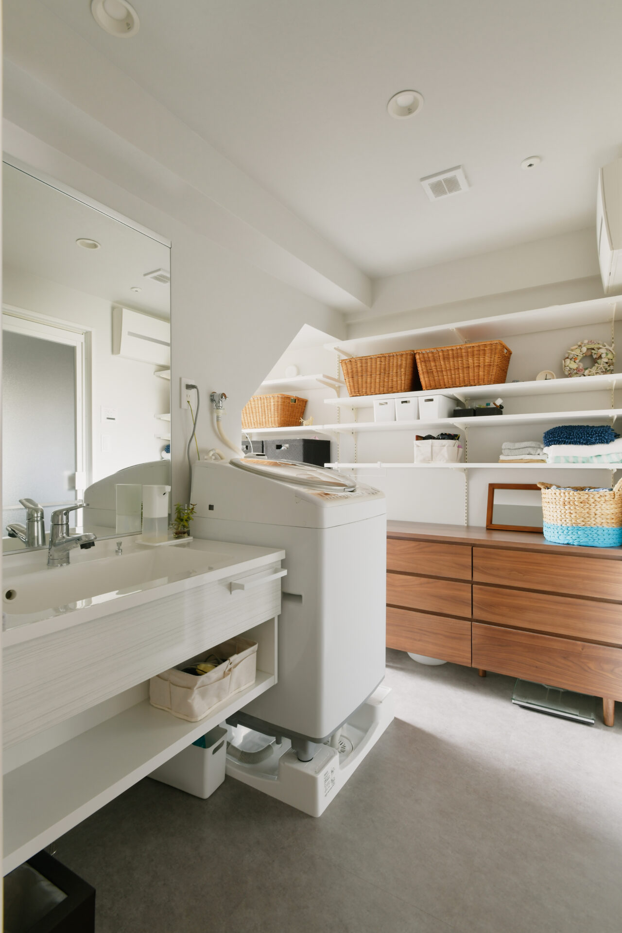 広々リビングと収納を実現。家族4人で快適に過ごせるお家