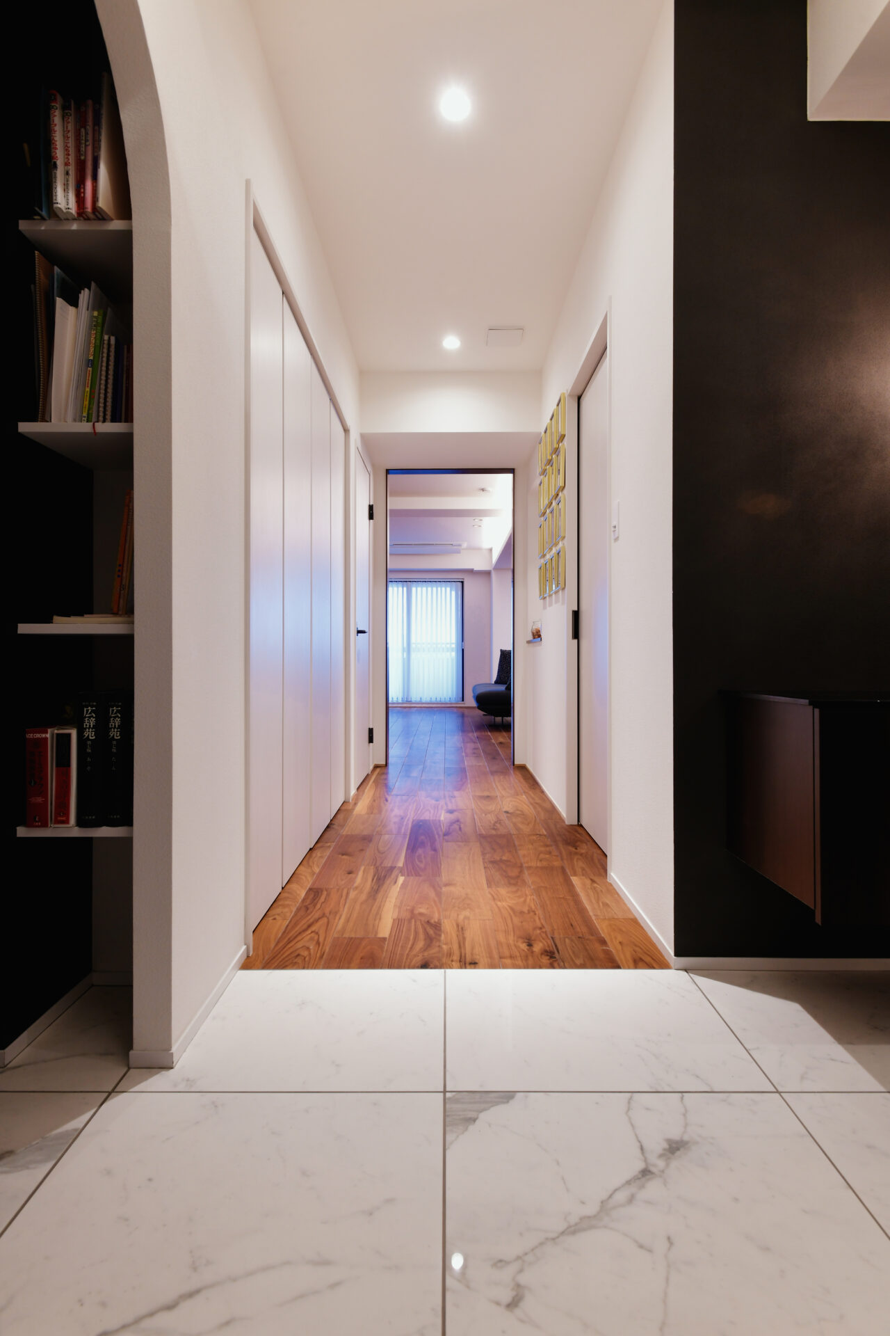 家族みんなが自然と集まるホテルライクなリビング