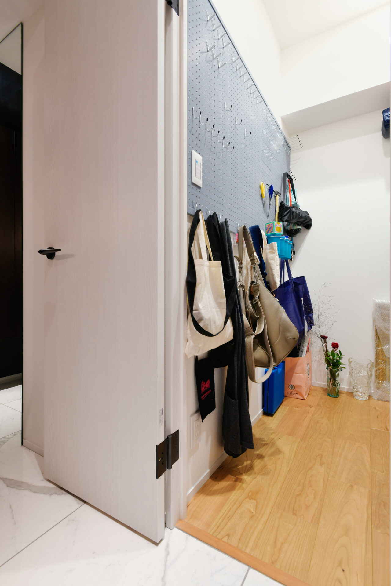 家族みんなが自然と集まるホテルライクなリビング