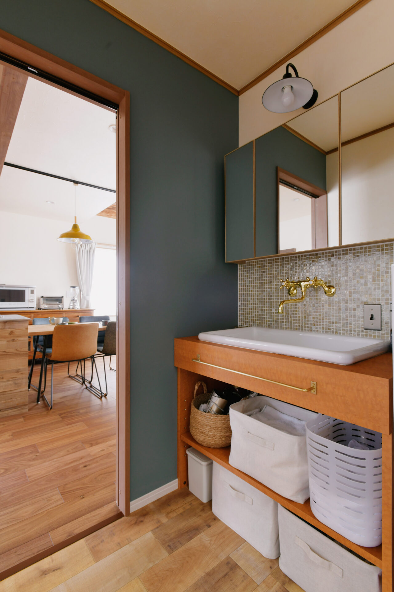 天井裏空間を活用。ロフトとアスレチックネットのあるお家