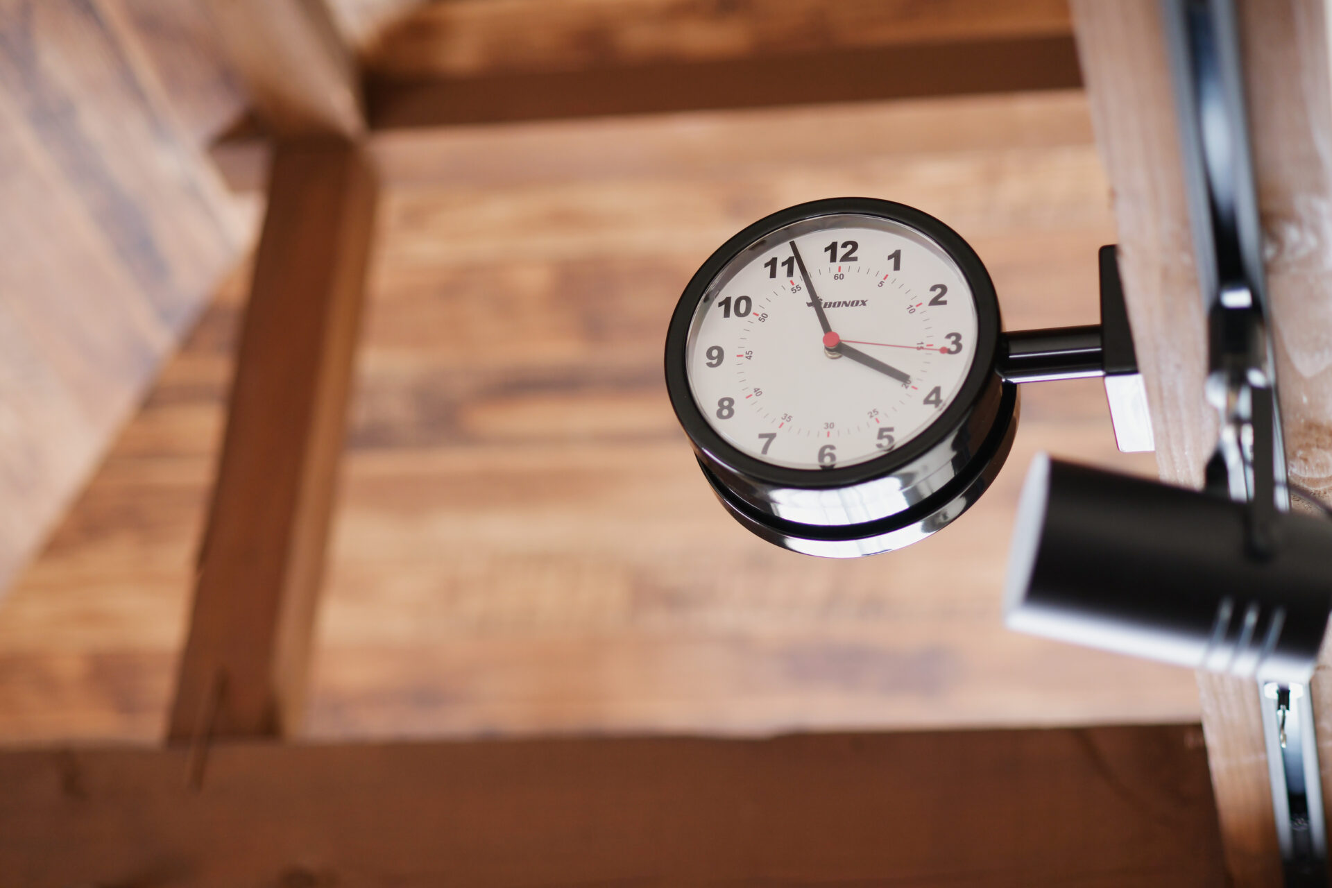 天井裏空間を活用。ロフトとアスレチックネットのあるお家