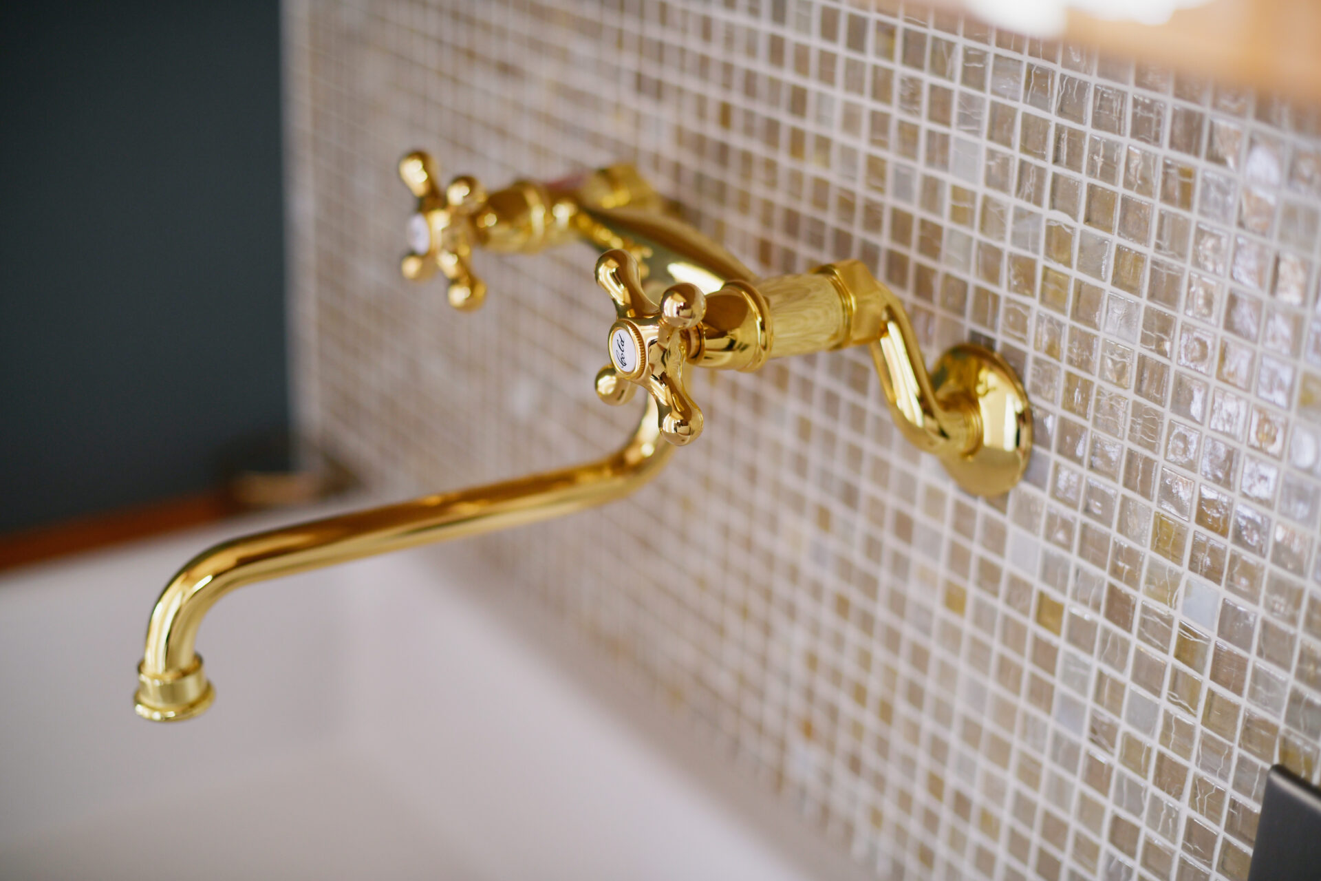 天井裏空間を活用。ロフトとアスレチックネットのあるお家