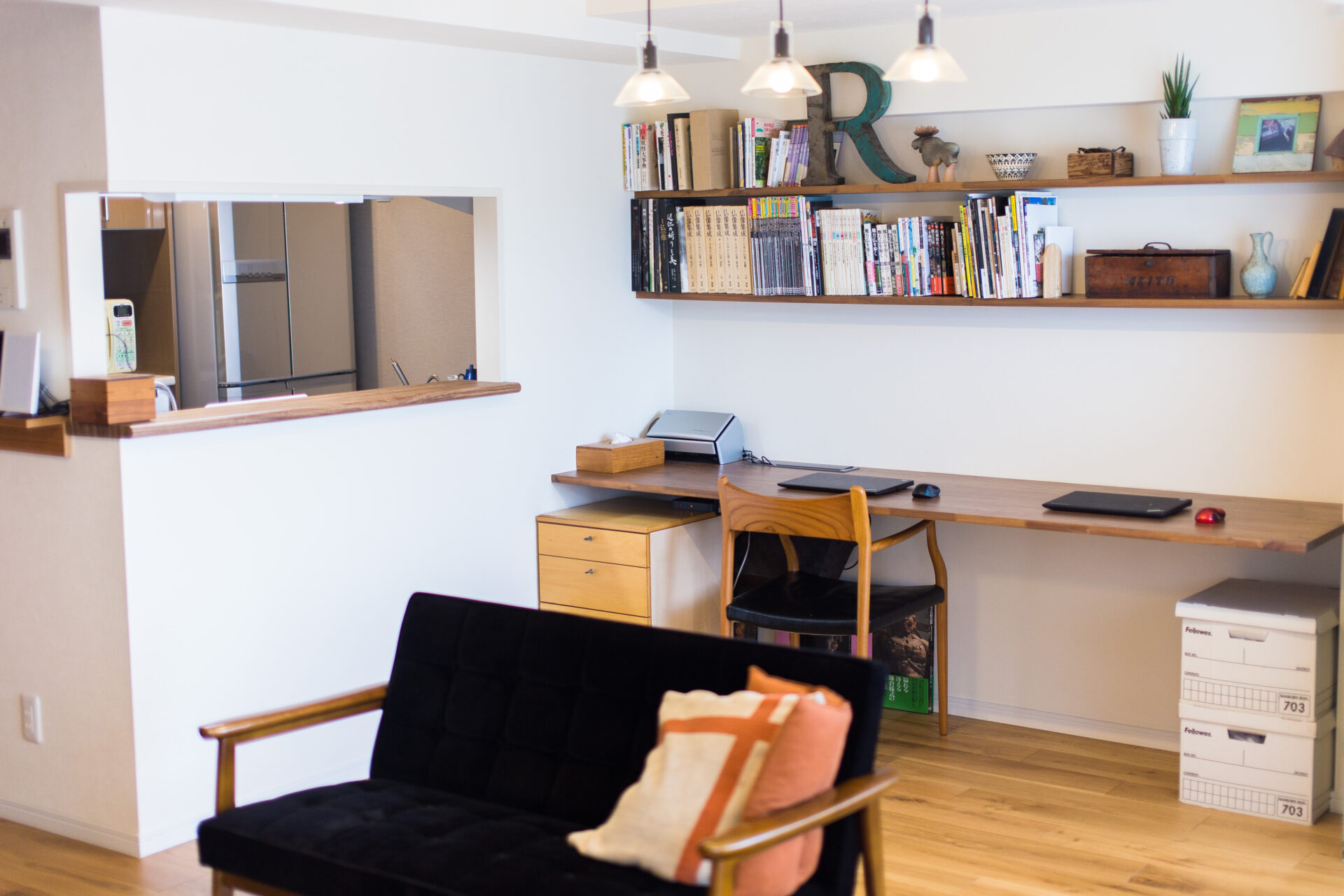 住み慣れたマンションで理想の暮らしを。広々として明るいリビング