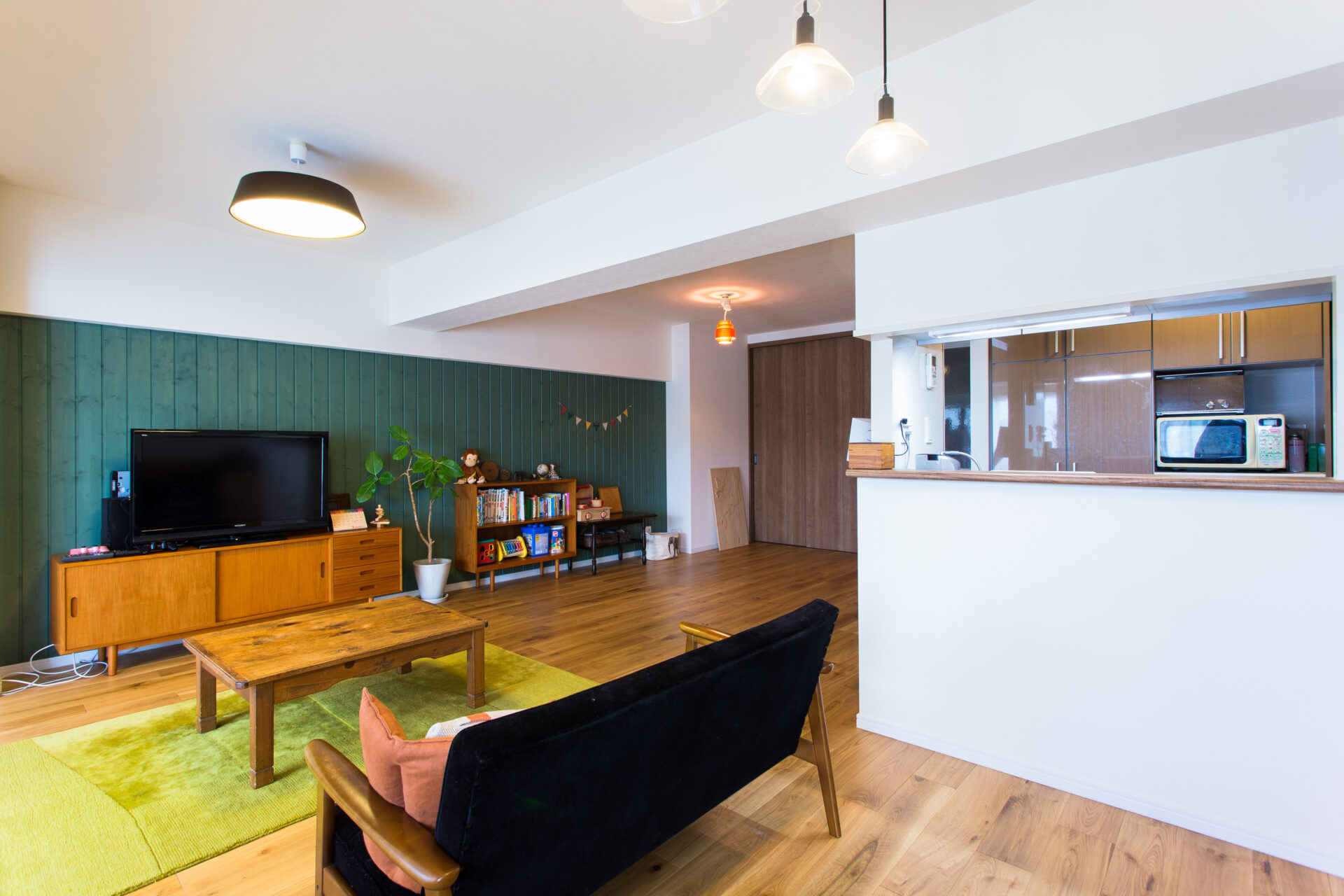 住み慣れたマンションで理想の暮らしを。広々として明るいリビング