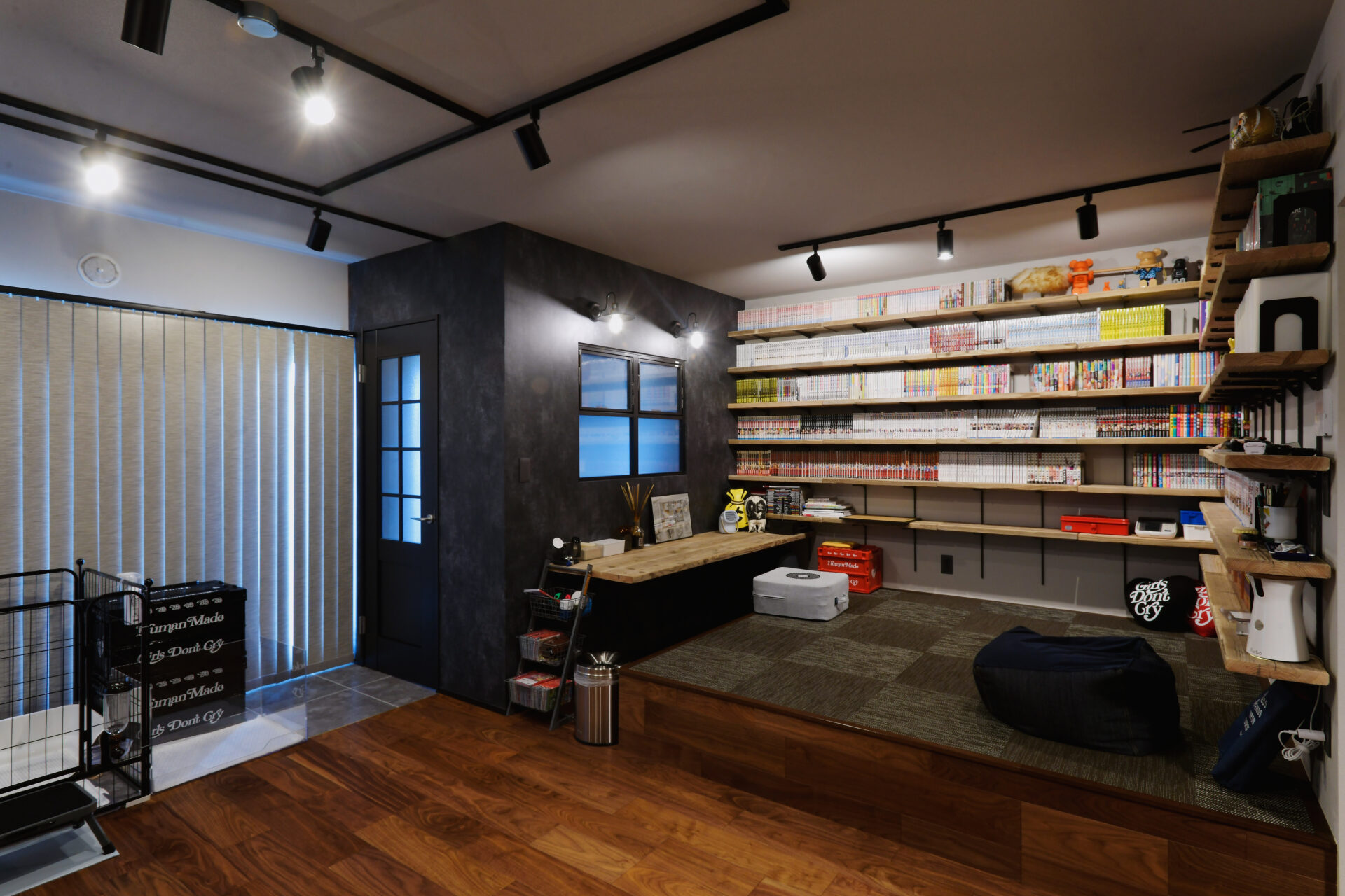 コレクションが生きる、インダストリアルテイストのお家