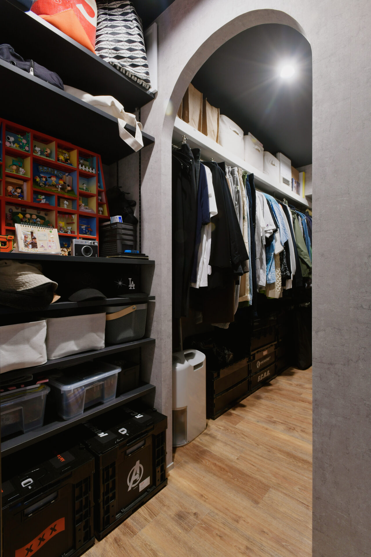 コレクションが生きる、インダストリアルテイストのお家