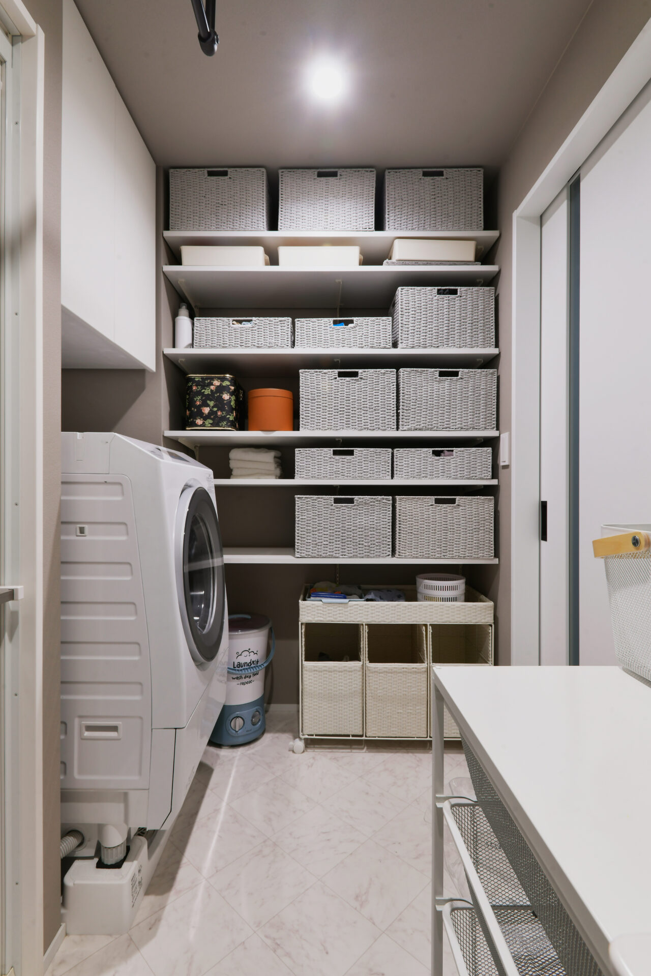 ビル2階分のフルリノベーション。回遊式で動線のいい家