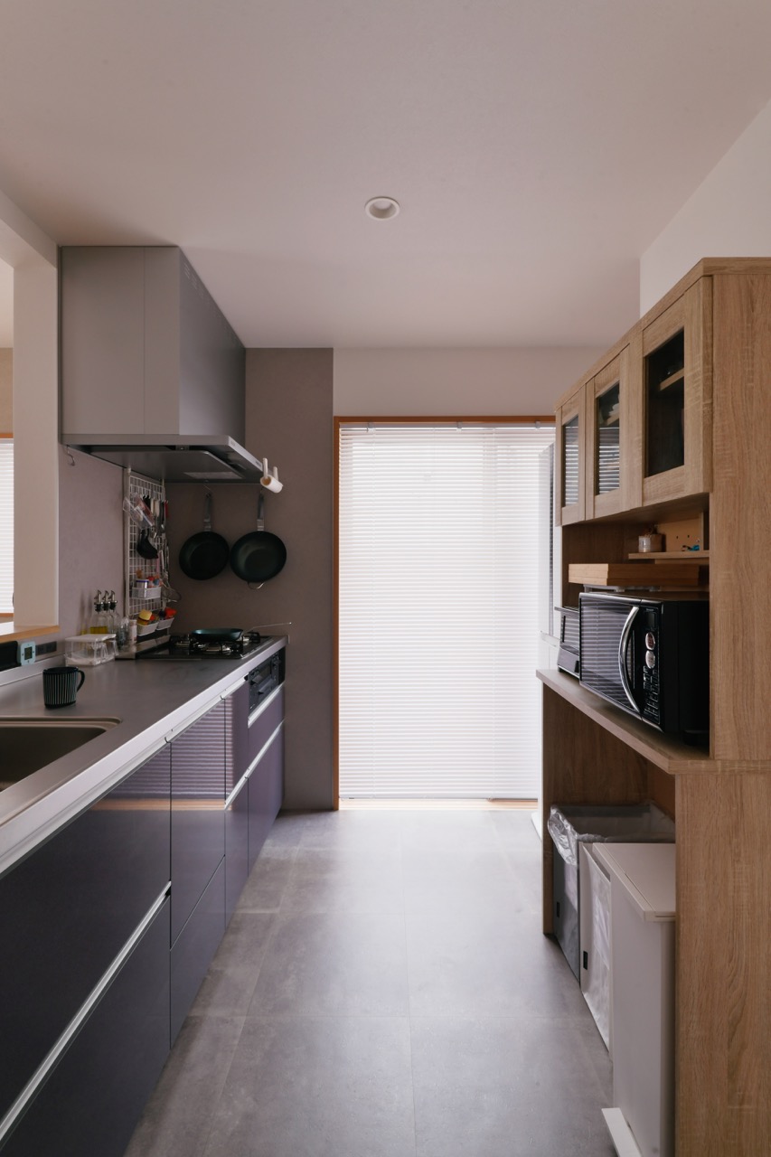 夫婦ふたりで立てるキッチン、洗面のあるお家