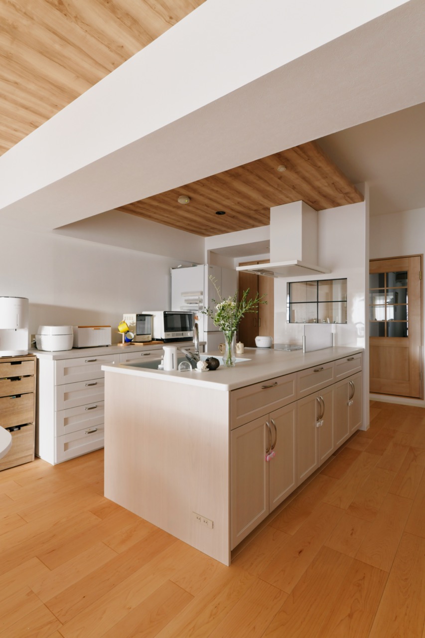 余白を残し、家族と共に変化するお家