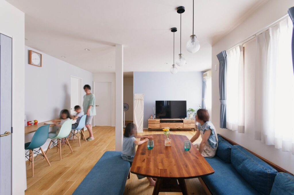 戸建て_リノベーション_2世帯_リビング_鈴木栄弥担当_エントリエ