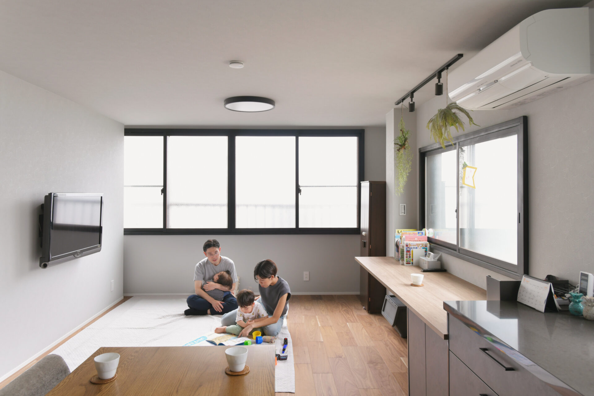 鉄骨3階建てのワンフロアに、ストレスなく暮らす機能美を凝らしたお家