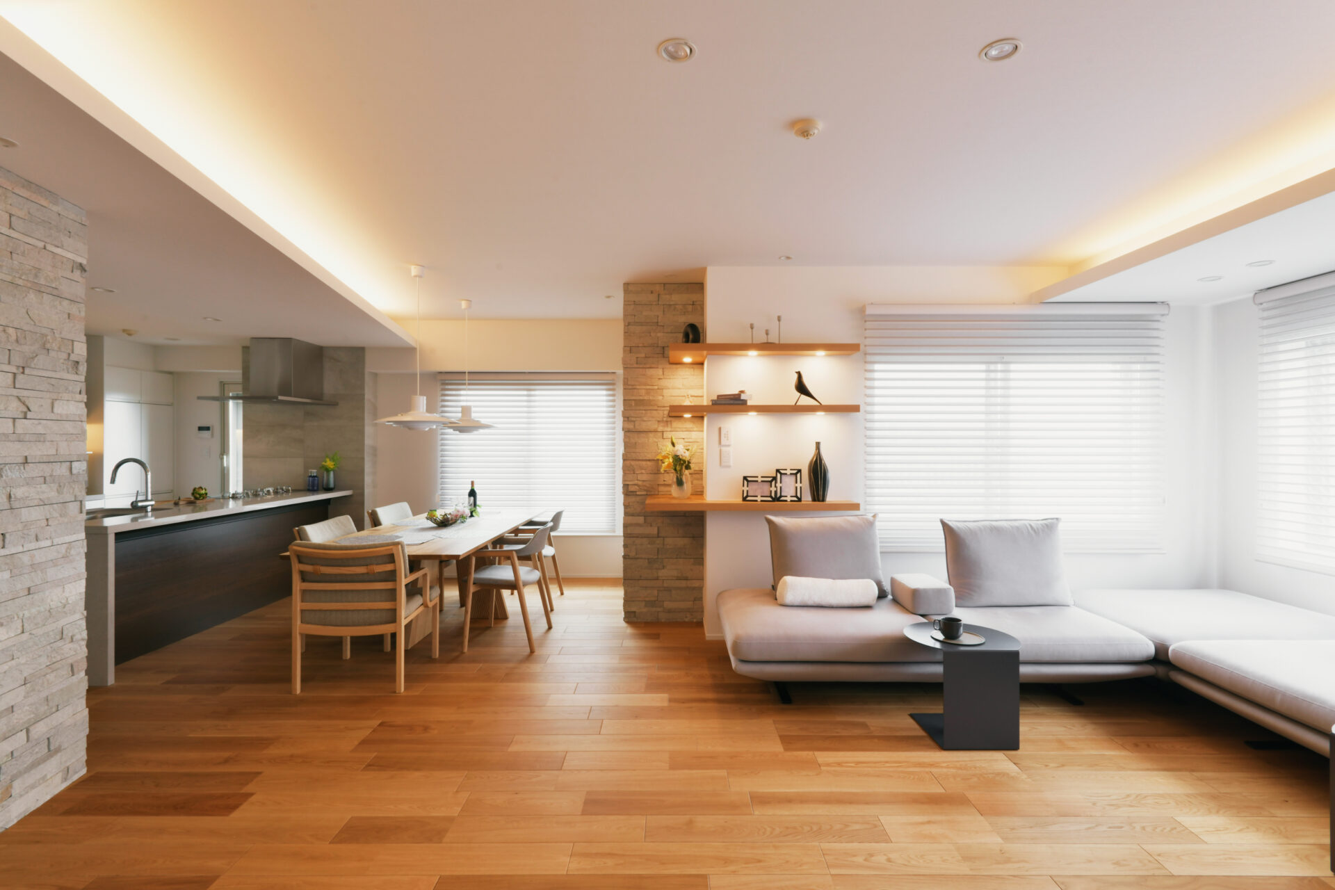 スタイリッシュと柔らかさを両立するナチュラルモダンなお家