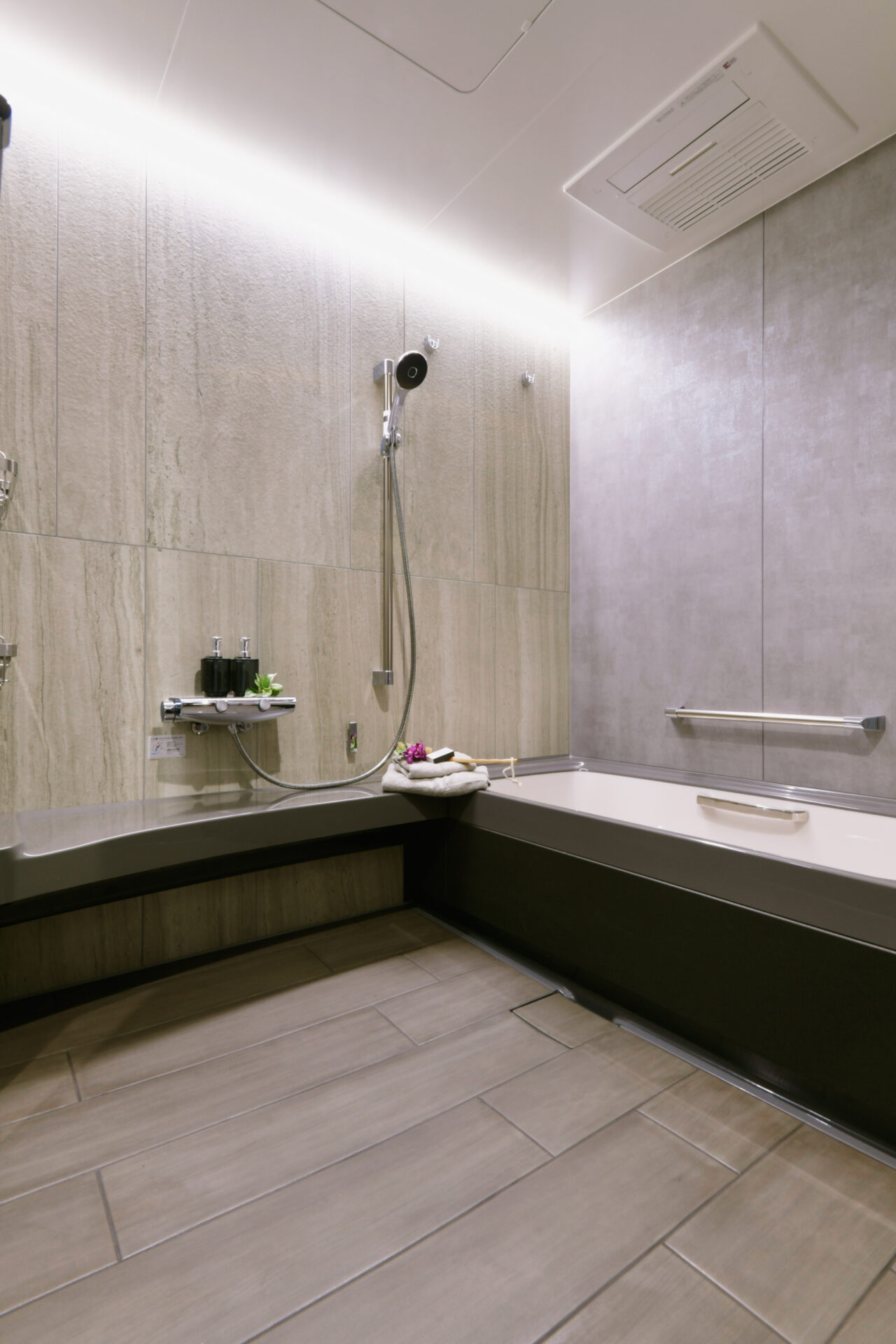 スタイリッシュと柔らかさを両立するナチュラルモダンなお家