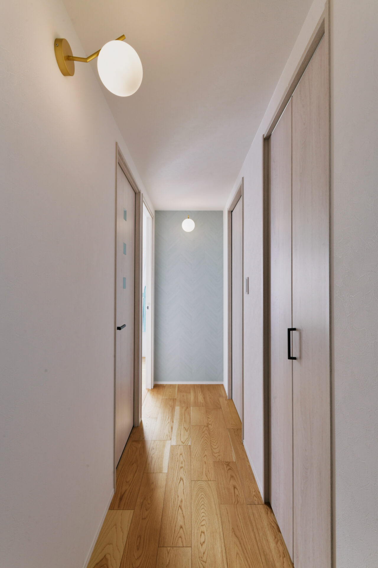 思い出を生かす、猫たちと暮らす二世帯住宅。