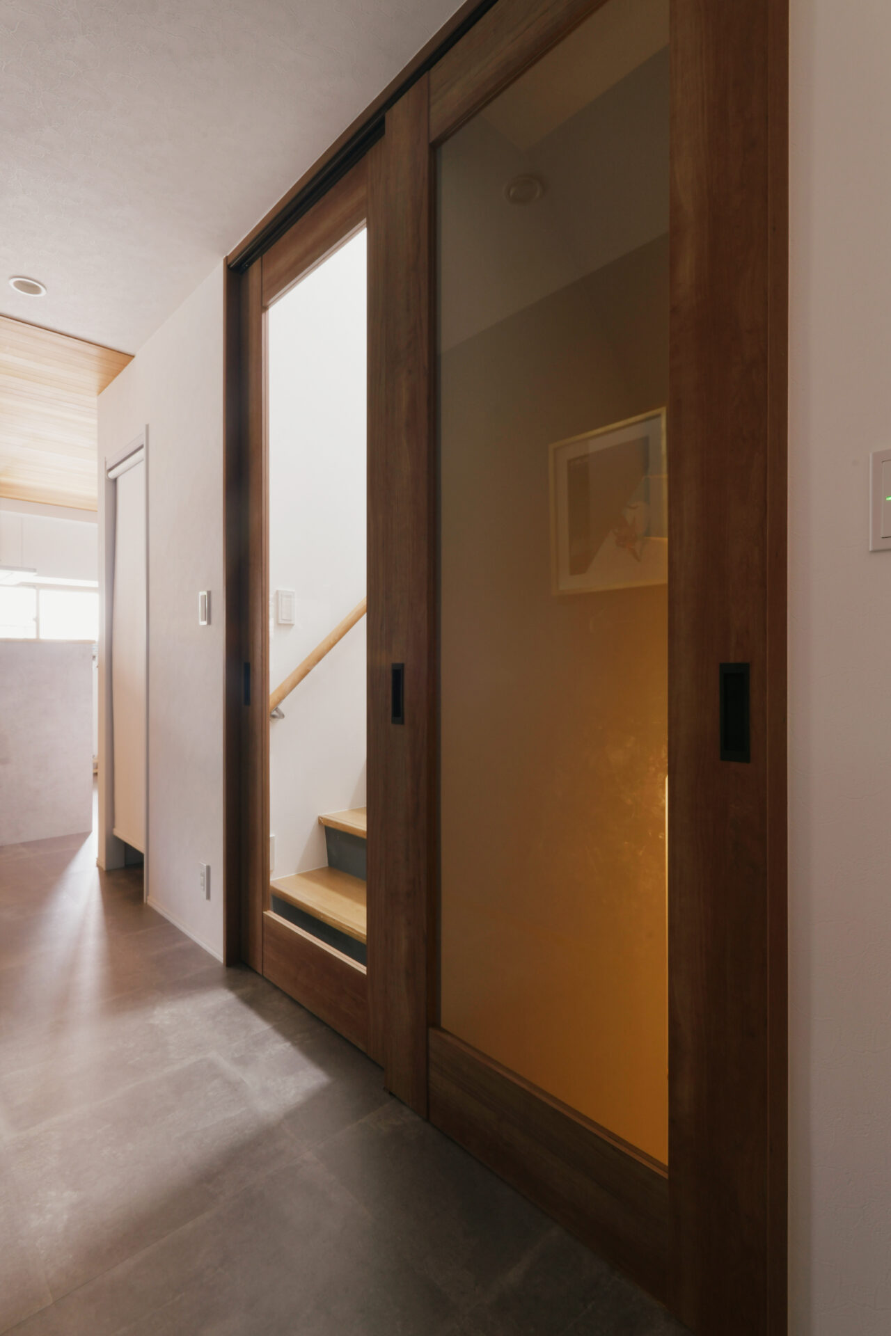 思い出を生かす、猫たちと暮らす二世帯住宅。