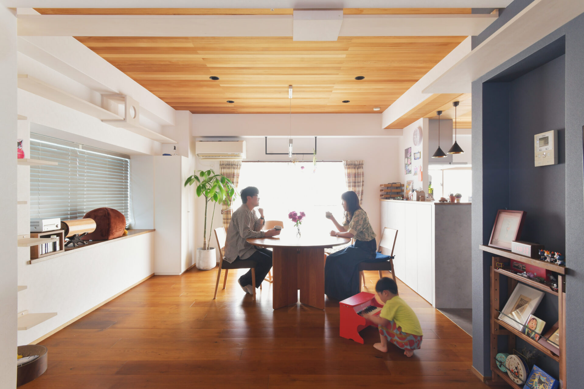 思い出を生かす、猫たちと暮らす二世帯住宅。