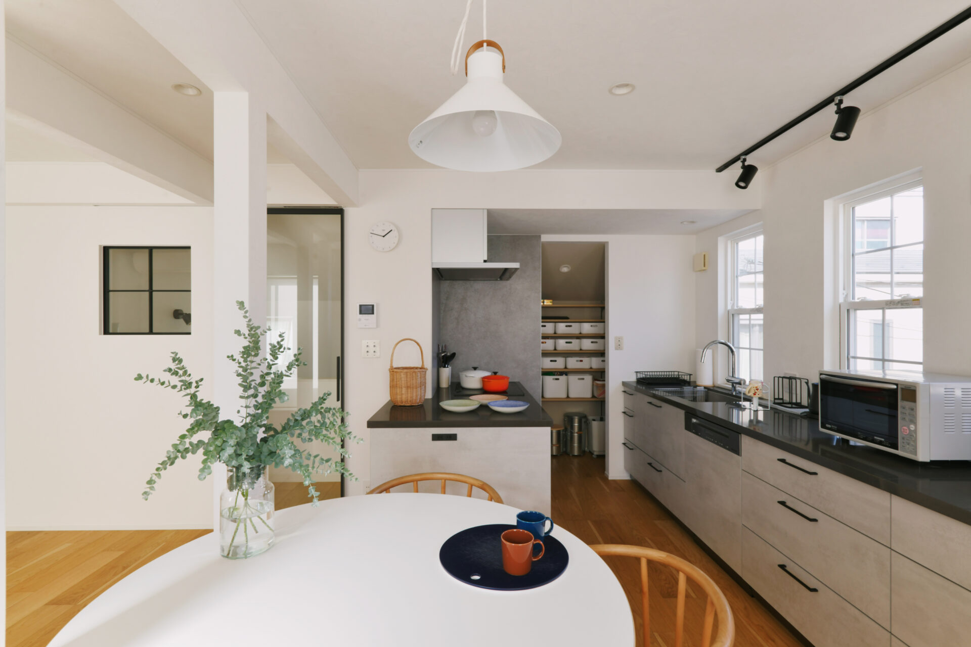 リノベーション事例_戸建て(2×4工法)_リビング_施工後_小林 めぐみ_エントリエ