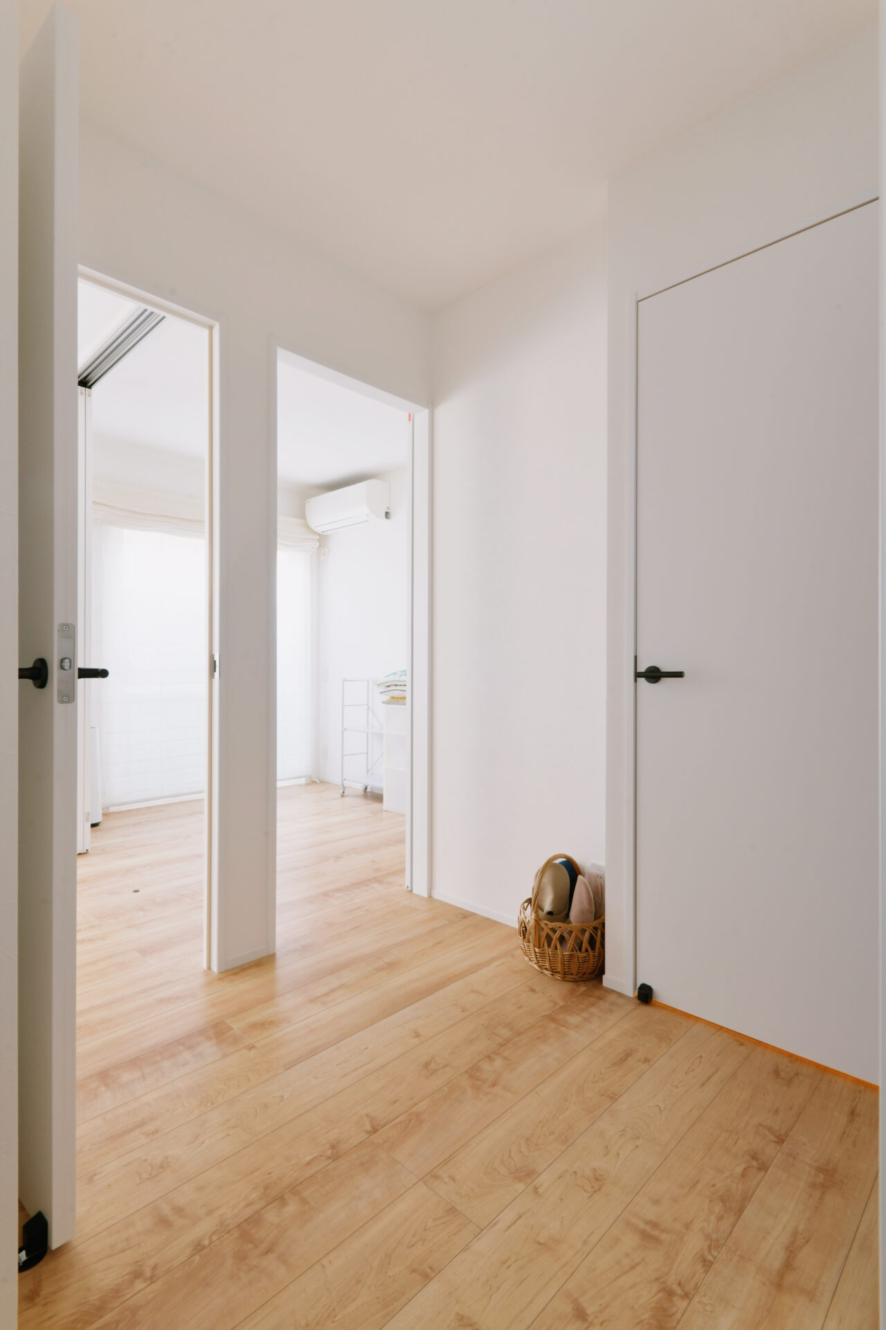 リノベーション事例_戸建て(2×4工法)_廊下_施工後_小林 めぐみ_エントリエ