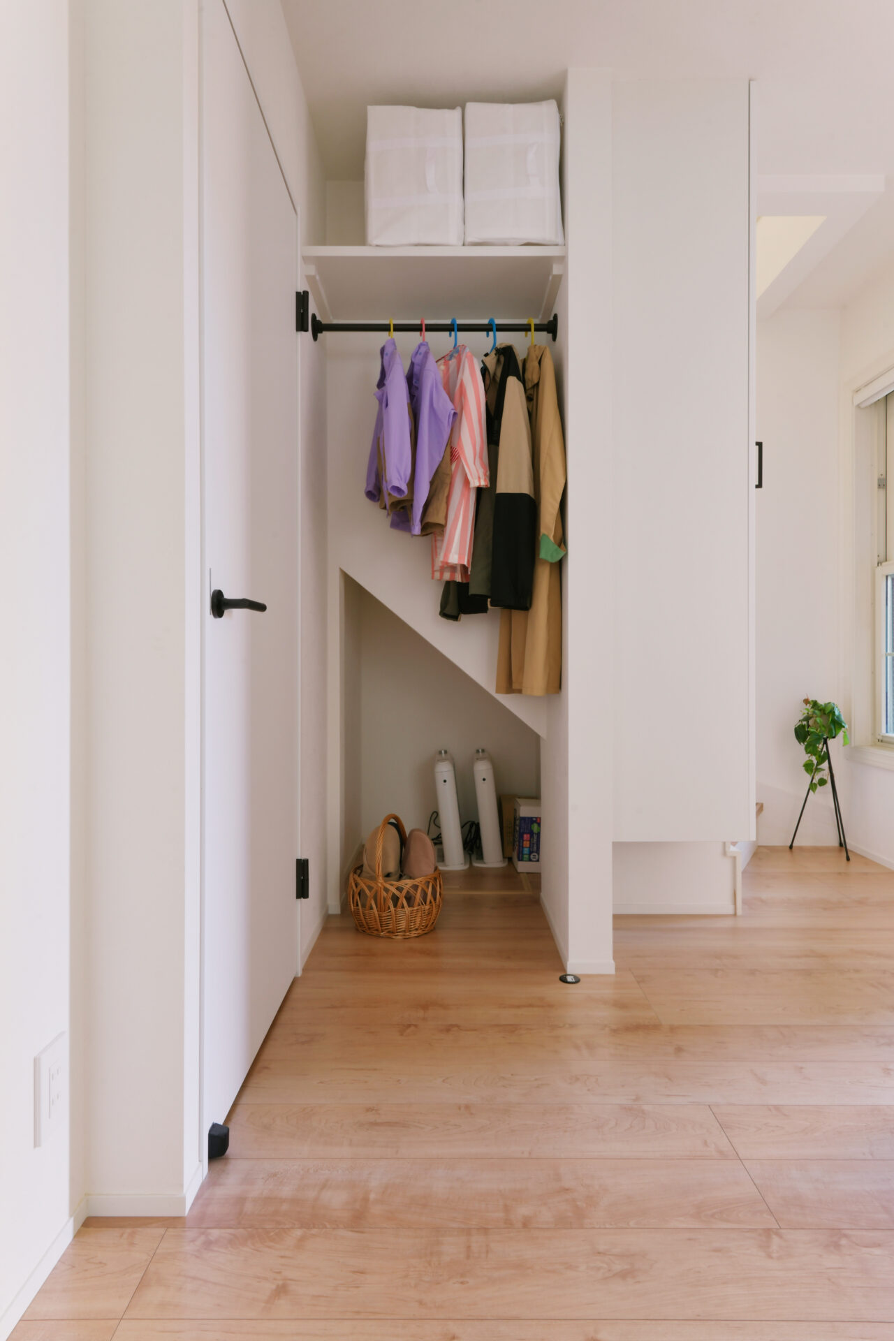 リノベーション事例_戸建て(2×4工法)_クローゼット_施工後_小林 めぐみ_エントリエ