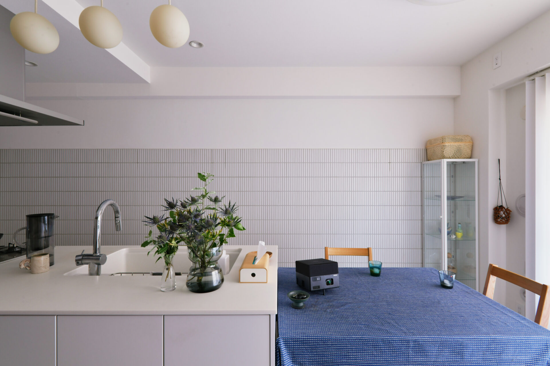 イメージは白い箱。余白が生み出す「ひかり」と「ゆとり」がある住空間