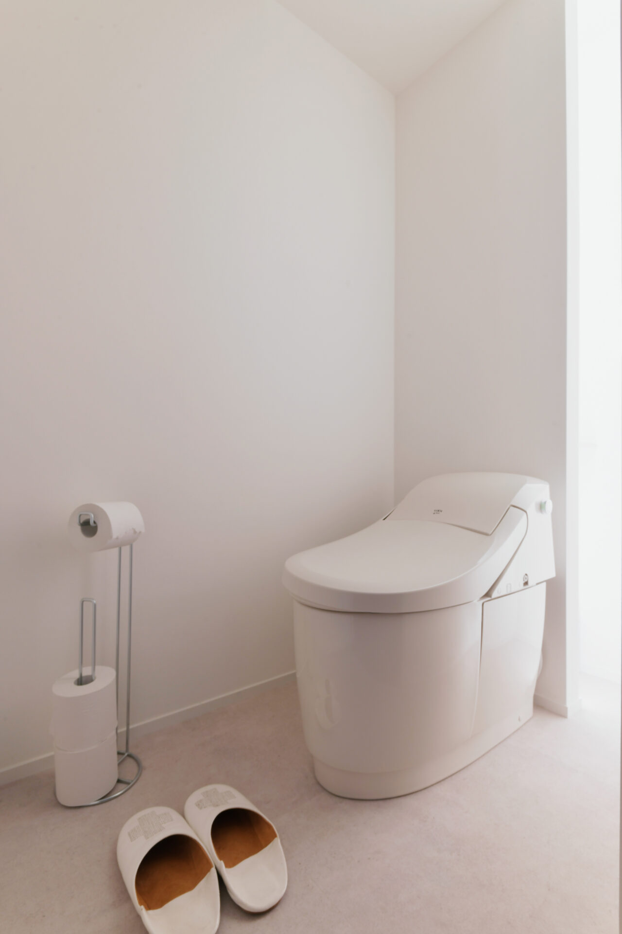 イメージは白い箱。余白が生み出す「ひかり」と「ゆとり」がある住空間