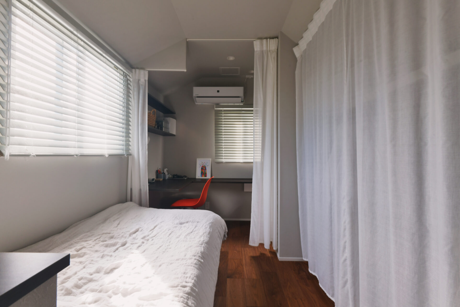 リノベーション事例_木造在来工法3階建て_寝室_施工後_小林 めぐみ_エントリエ