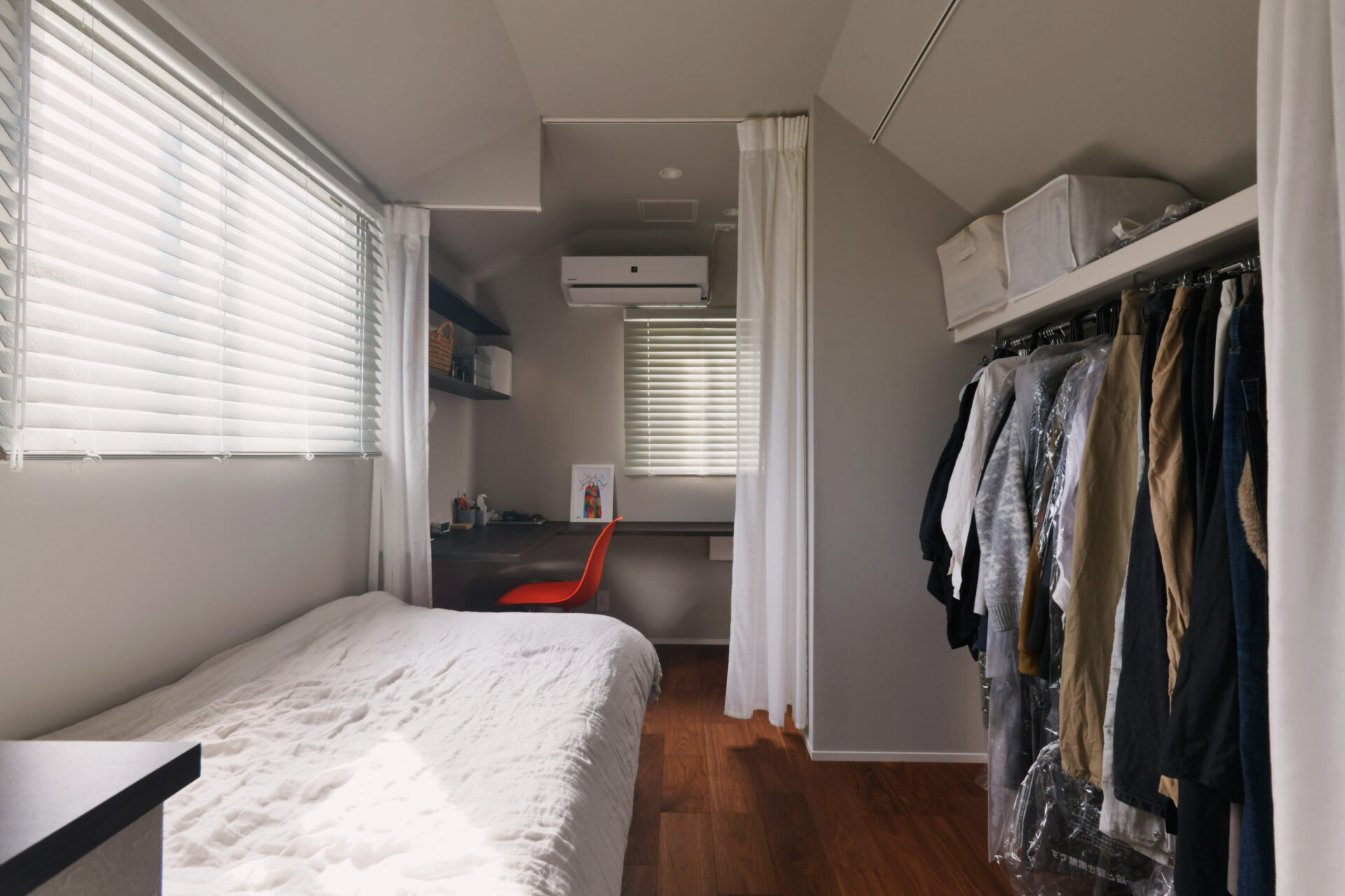 リノベーション事例_木造在来工法3階建て_寝室_施工後_小林 めぐみ_エントリエ