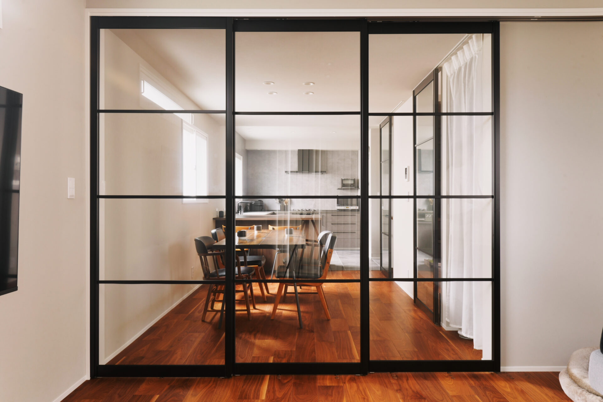 リノベーション事例_木造在来工法3階建て_リビング_施工後_二世帯住宅_小林 めぐみ_エントリエ