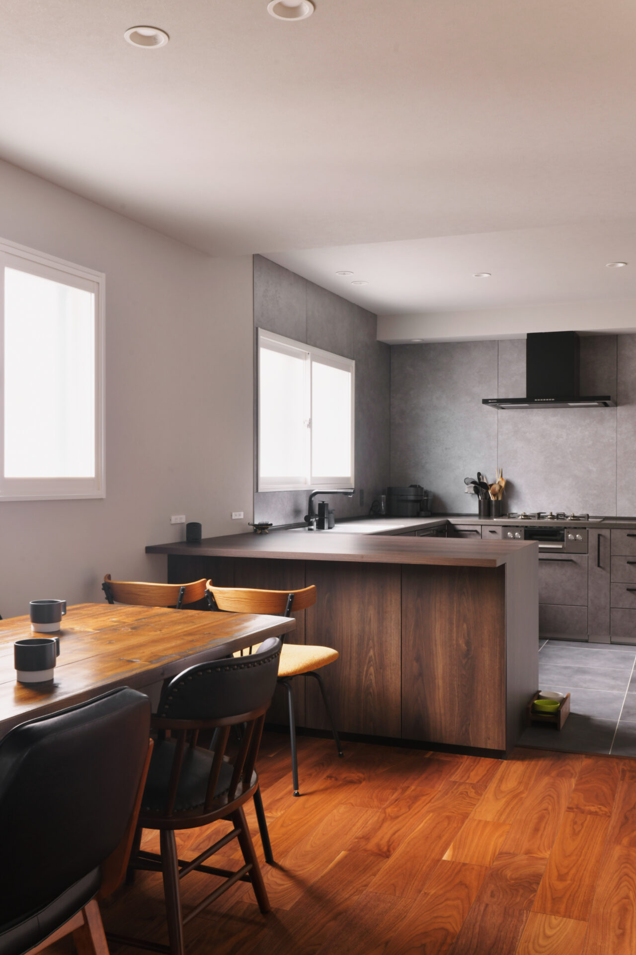 リノベーション事例_木造在来工法3階建て_キッチン_施工後_カウンターキッチン_小林 めぐみ_エントリエ