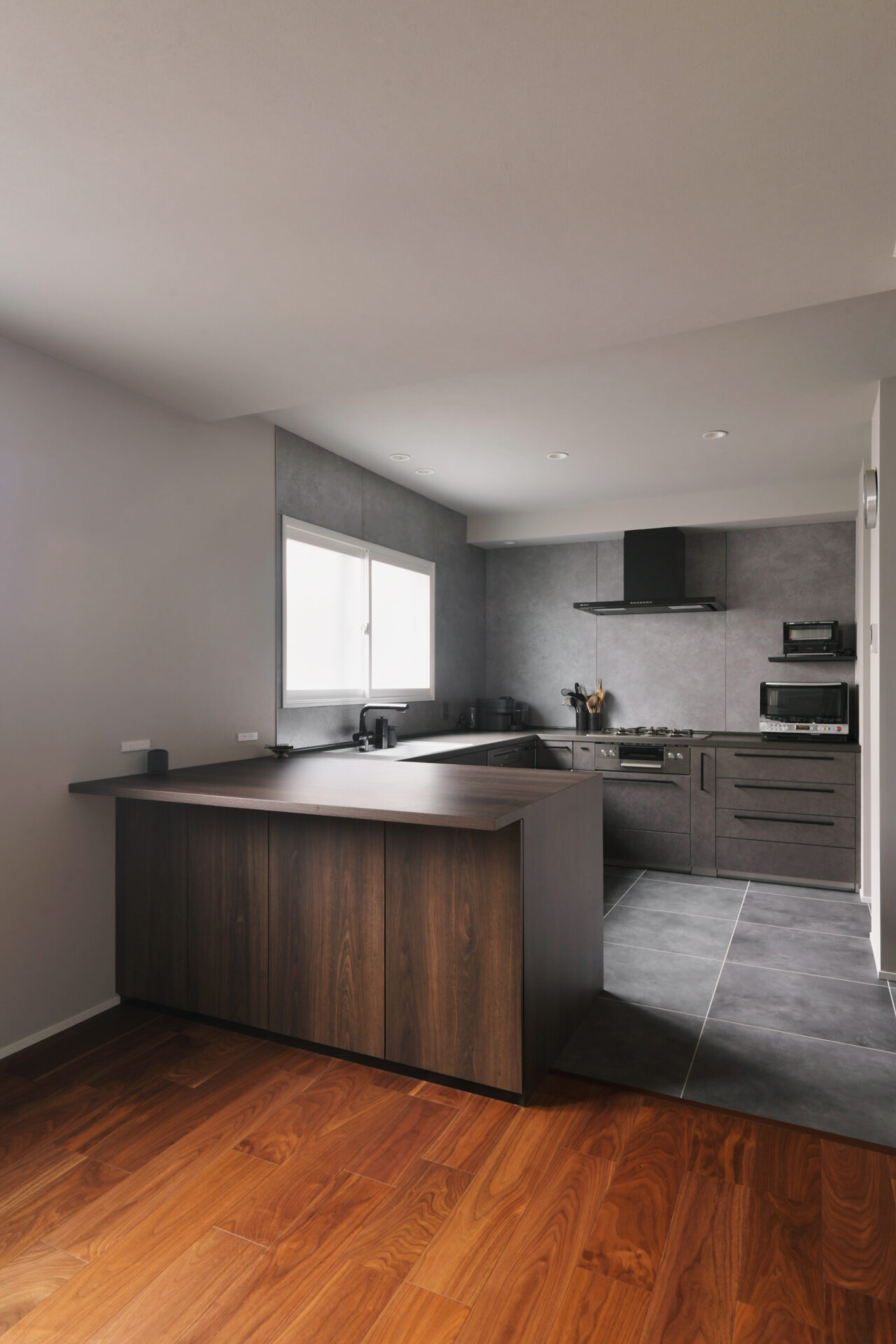 リノベーション事例_木造在来工法3階建て_キッチン_施工後_カウンターキッチン_小林 めぐみ_エントリエ