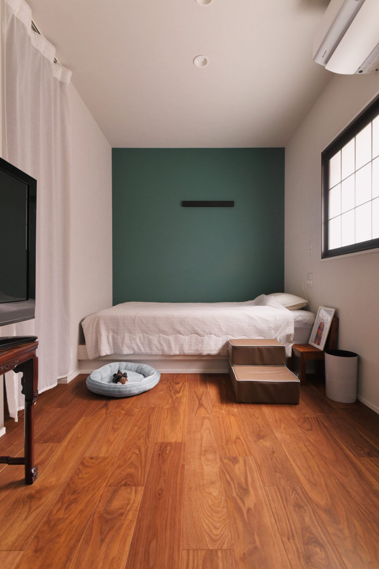 リノベーション事例_木造在来工法3階建て_寝室_施工後_小林 めぐみ_エントリエ