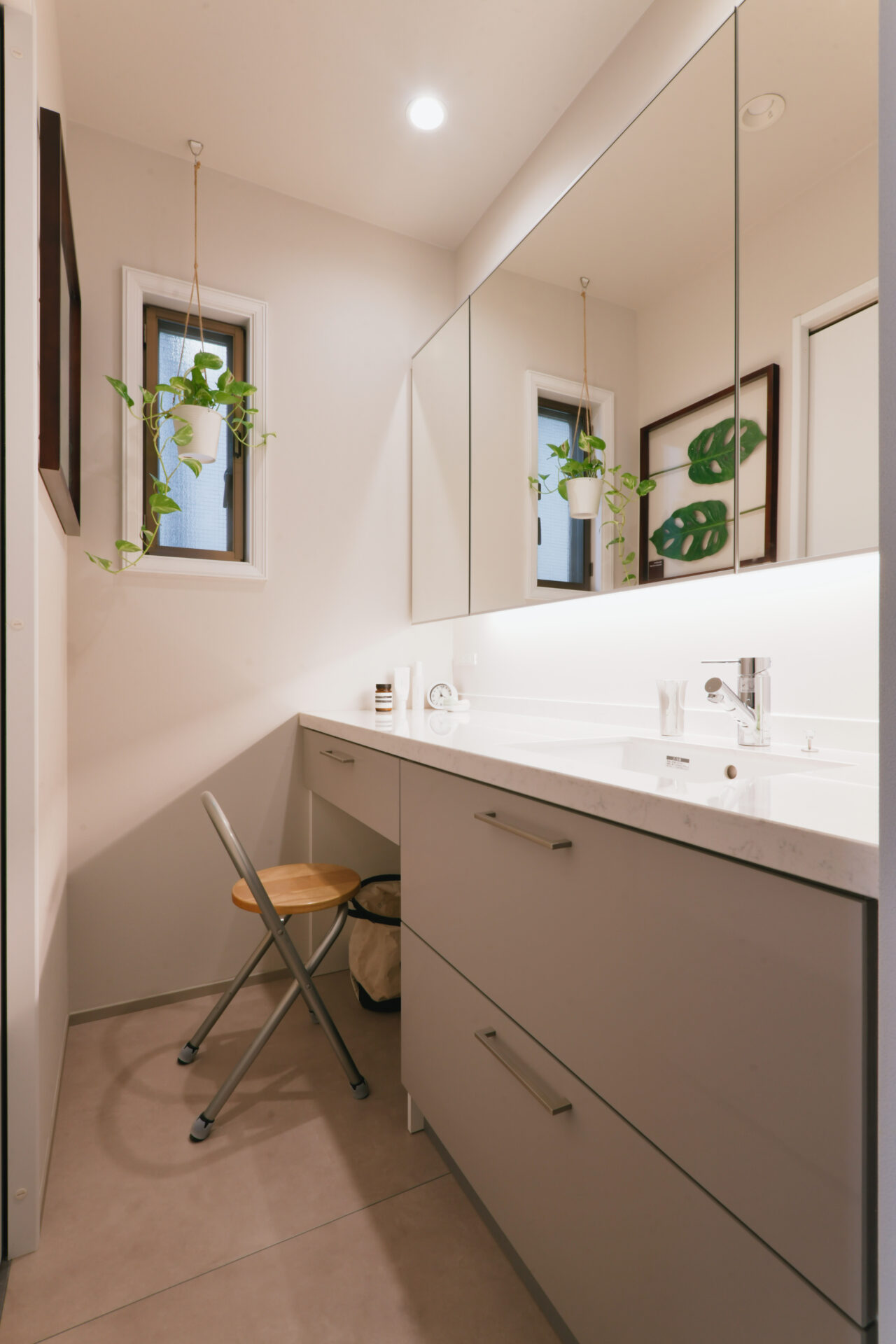 リノベーション事例_戸建て(2×4工法)_洗面所_施工後_小林 めぐみ_エントリエ