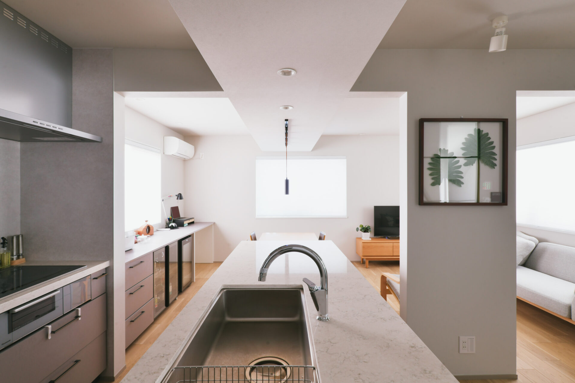 リノベーション事例_戸建て(2×4工法)_キッチン_施工後_アイランドキッチン_小林 めぐみ_エントリエ