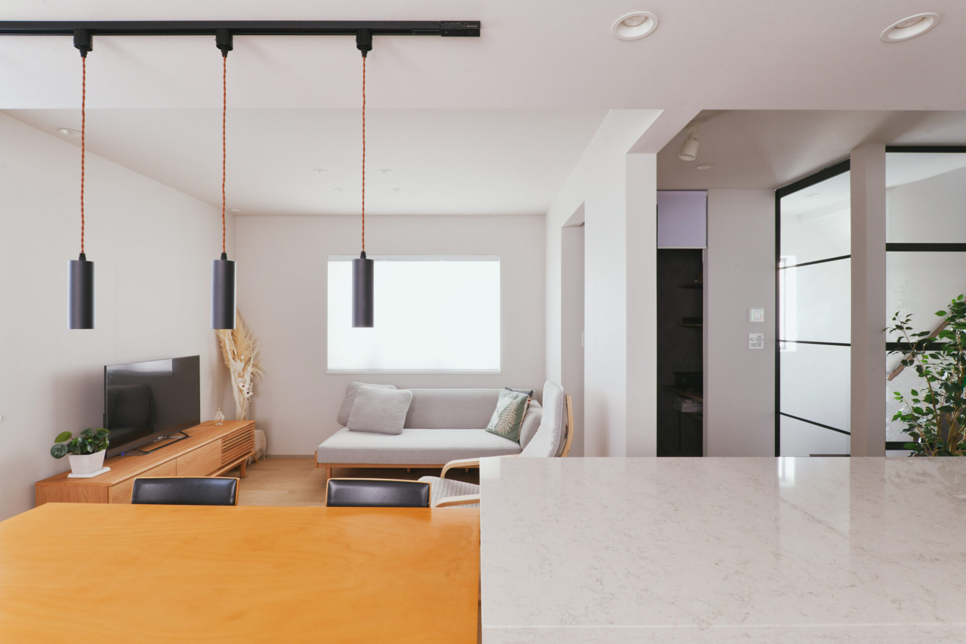 リノベーション事例_戸建て(2×4工法)_リビング_施工後_小林 めぐみ_エントリエ