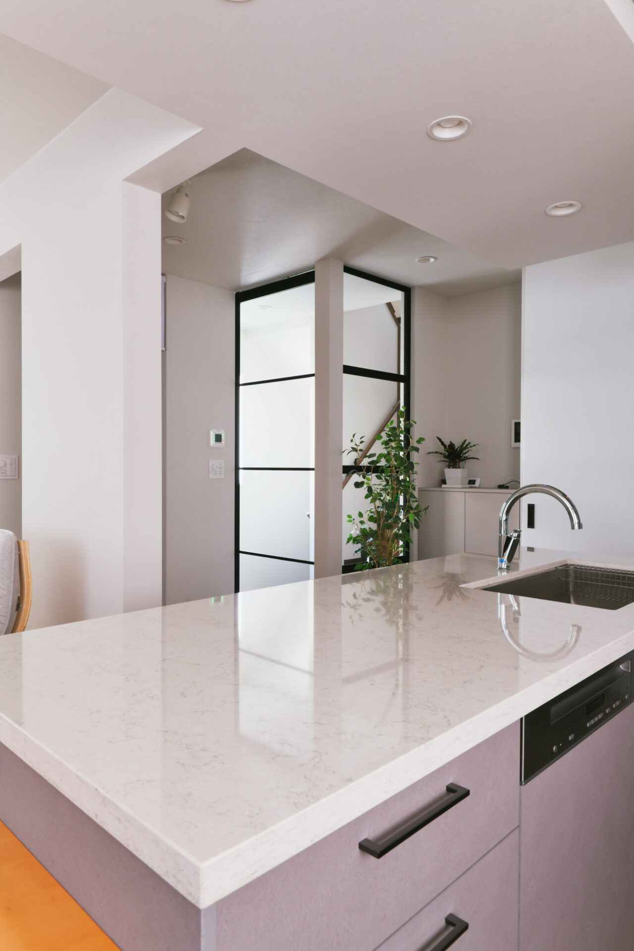 リノベーション事例_戸建て(2×4工法)_キッチン_施工後_アイランドキッチン_小林 めぐみ_エントリエ