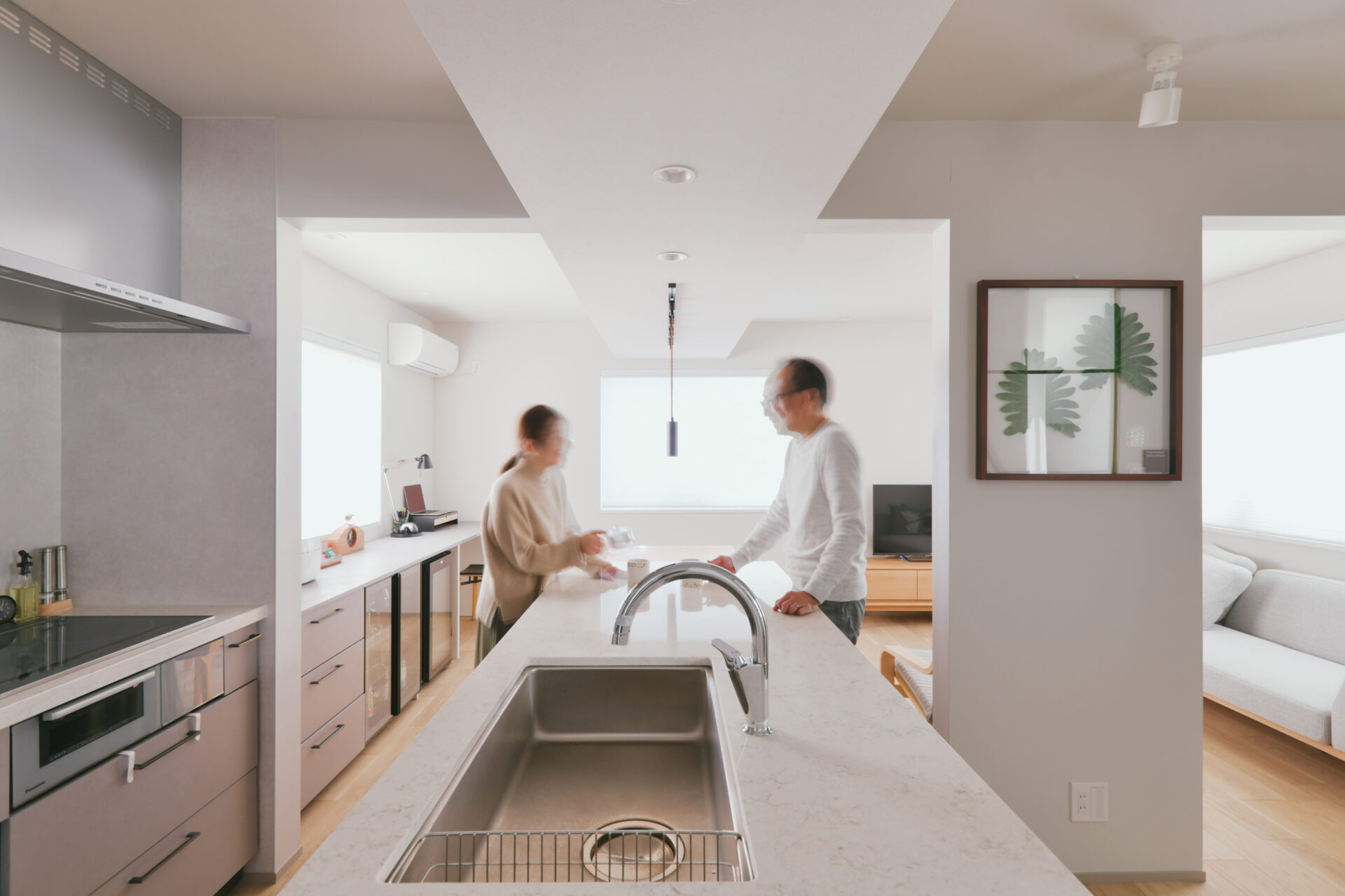 リノベーション事例_戸建て(2×4工法)_キッチン_施工後_アイランドキッチン_小林 めぐみ_エントリエ